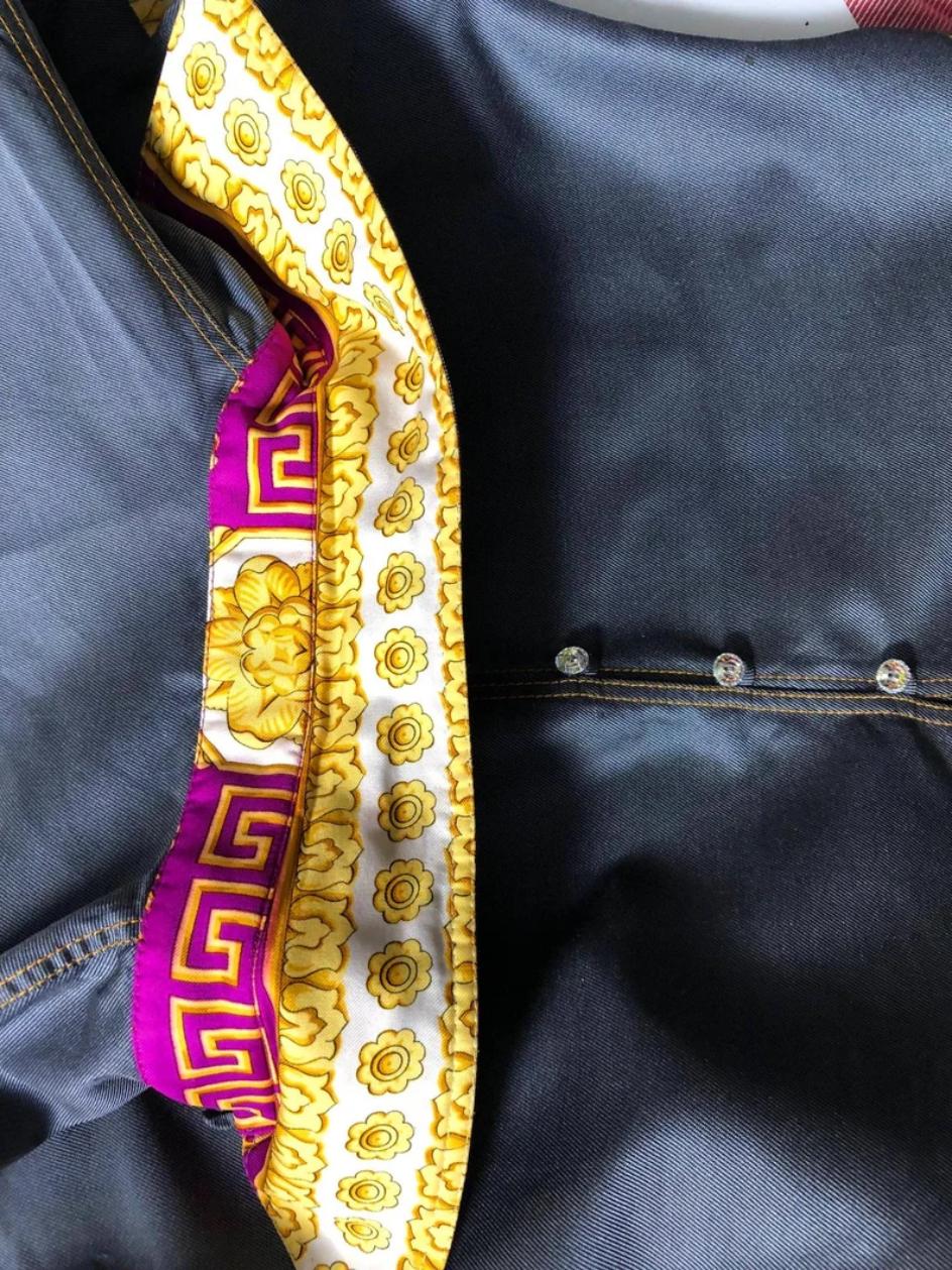 1990s Gianni Versace Denim Contrast Cuff Cropped Mako Cotton Shirt For Sale 1