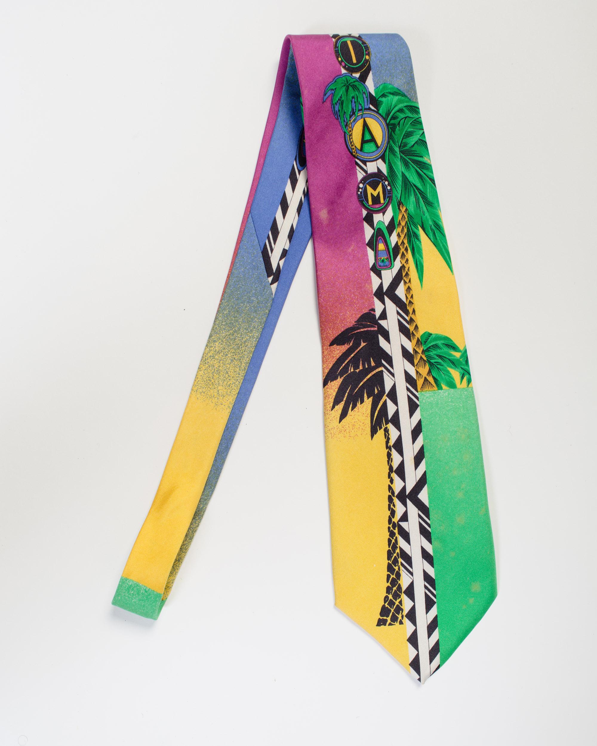 1990er GIANNI VERSACE Geometrische Miami Krawatte mit Palmen Damen im Angebot