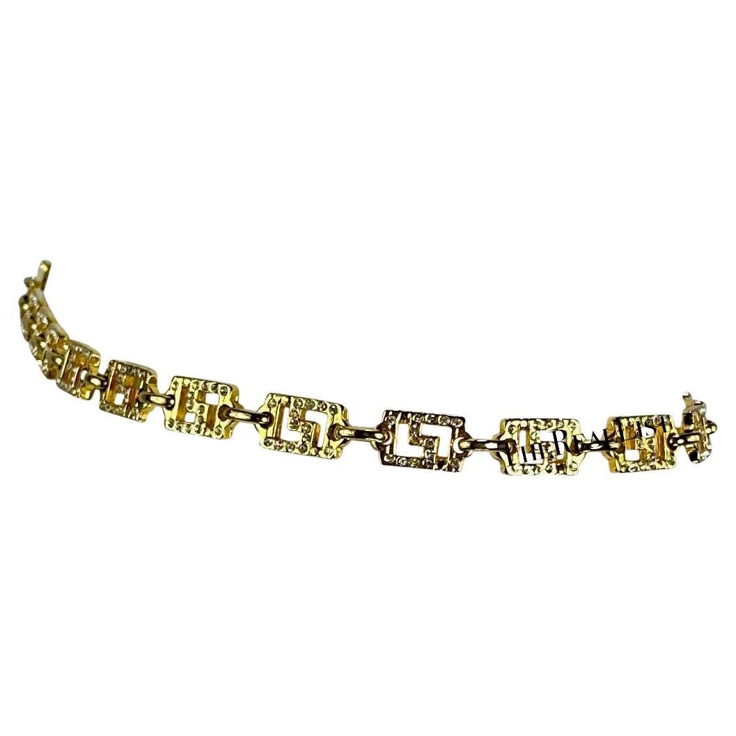 1990 Gianni Versace Gold Tone Rhinestone Greek Key Medusa Medallion Chain Belt Pour femmes en vente