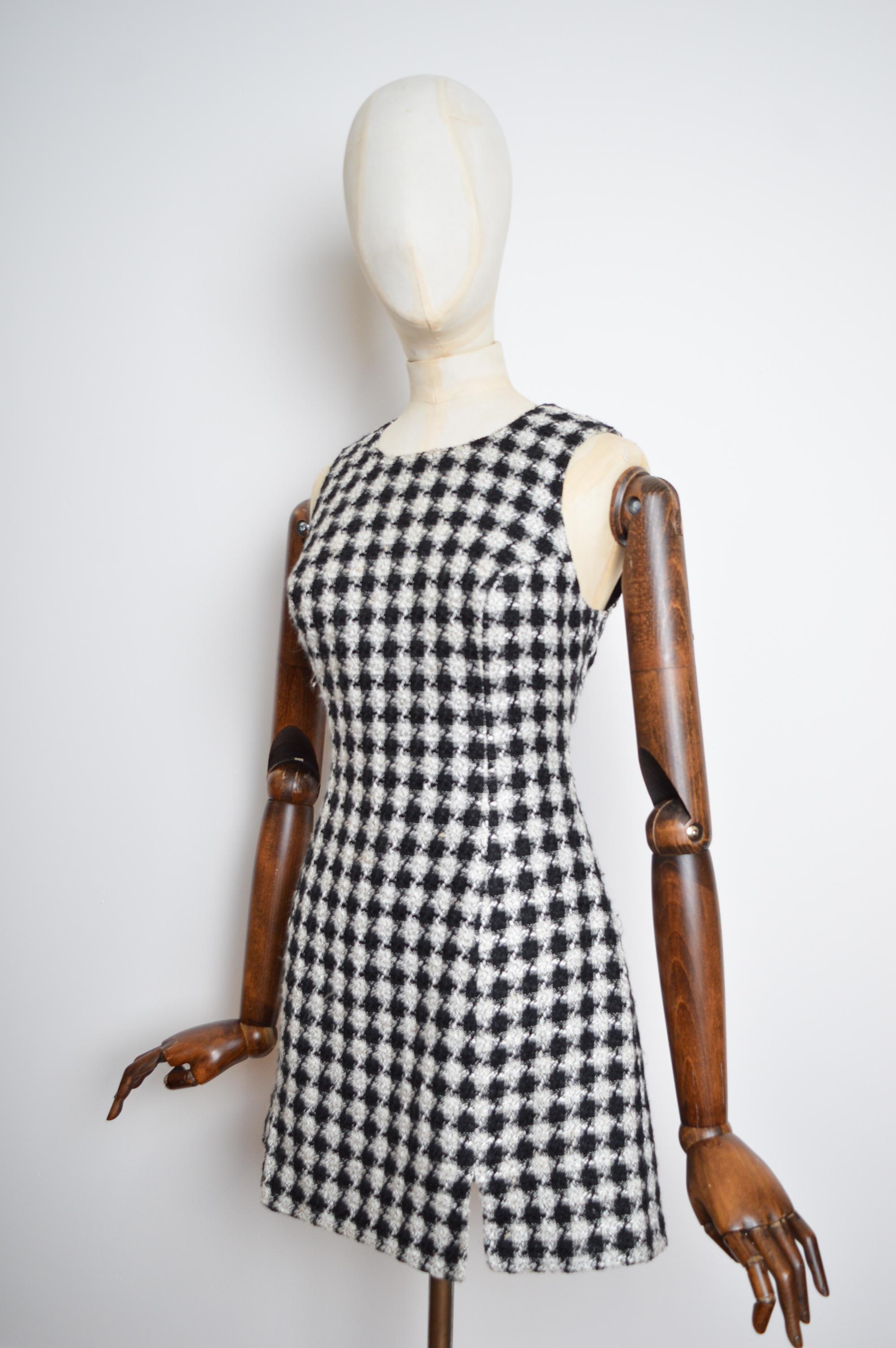 1990's Gianni Versace Jeans Couture Black & White Houndstooth Tweed Mini Dress 6