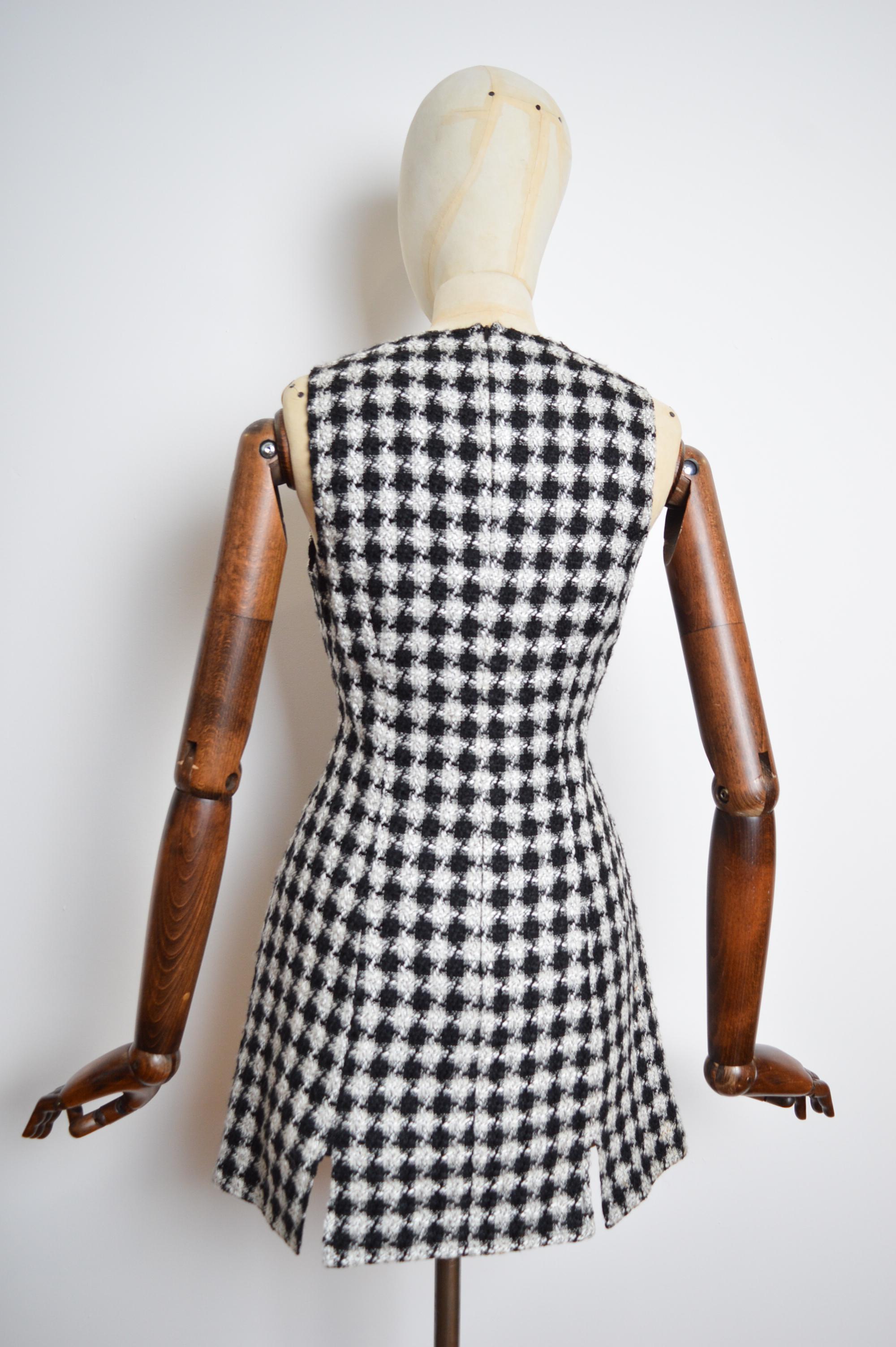 1990's Gianni Versace Jeans Couture Black & White Houndstooth Tweed Mini Dress 10