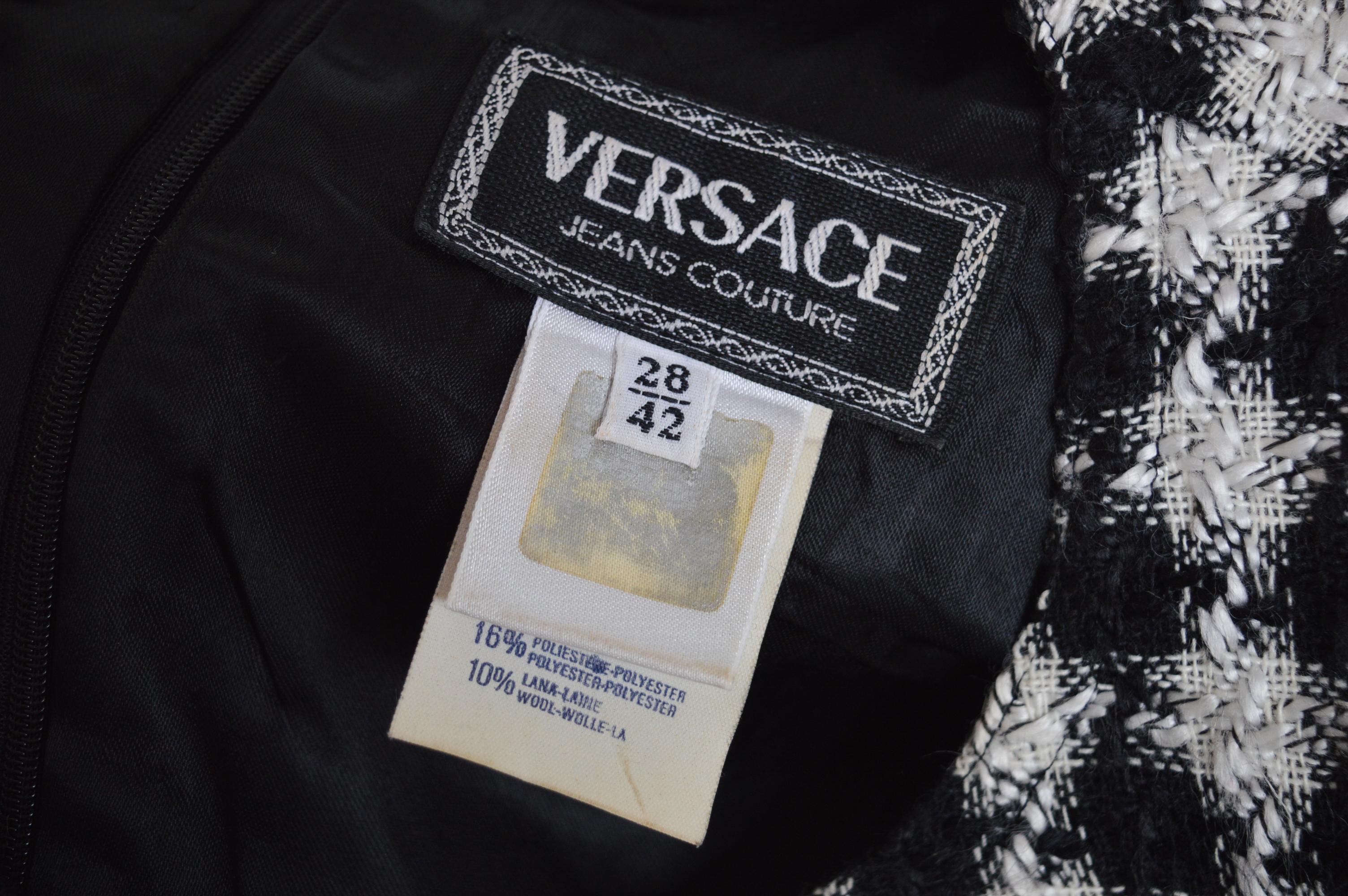 1990's Gianni Versace Jeans Couture Black & White Houndstooth Tweed Mini Dress In Fair Condition In Sheffield, GB