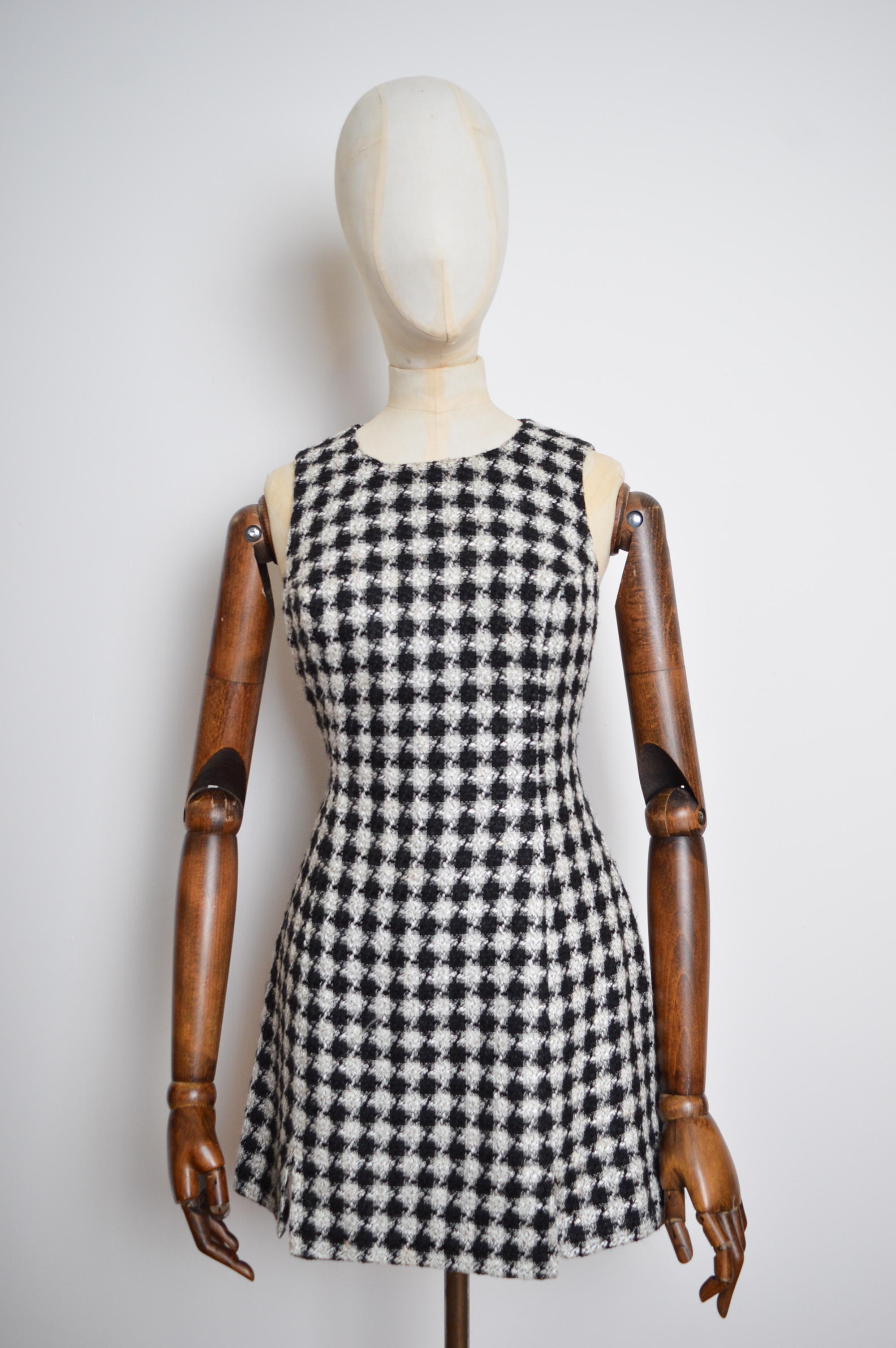 1990's Gianni Versace Jeans Couture Black & White Houndstooth Tweed Mini Dress 2