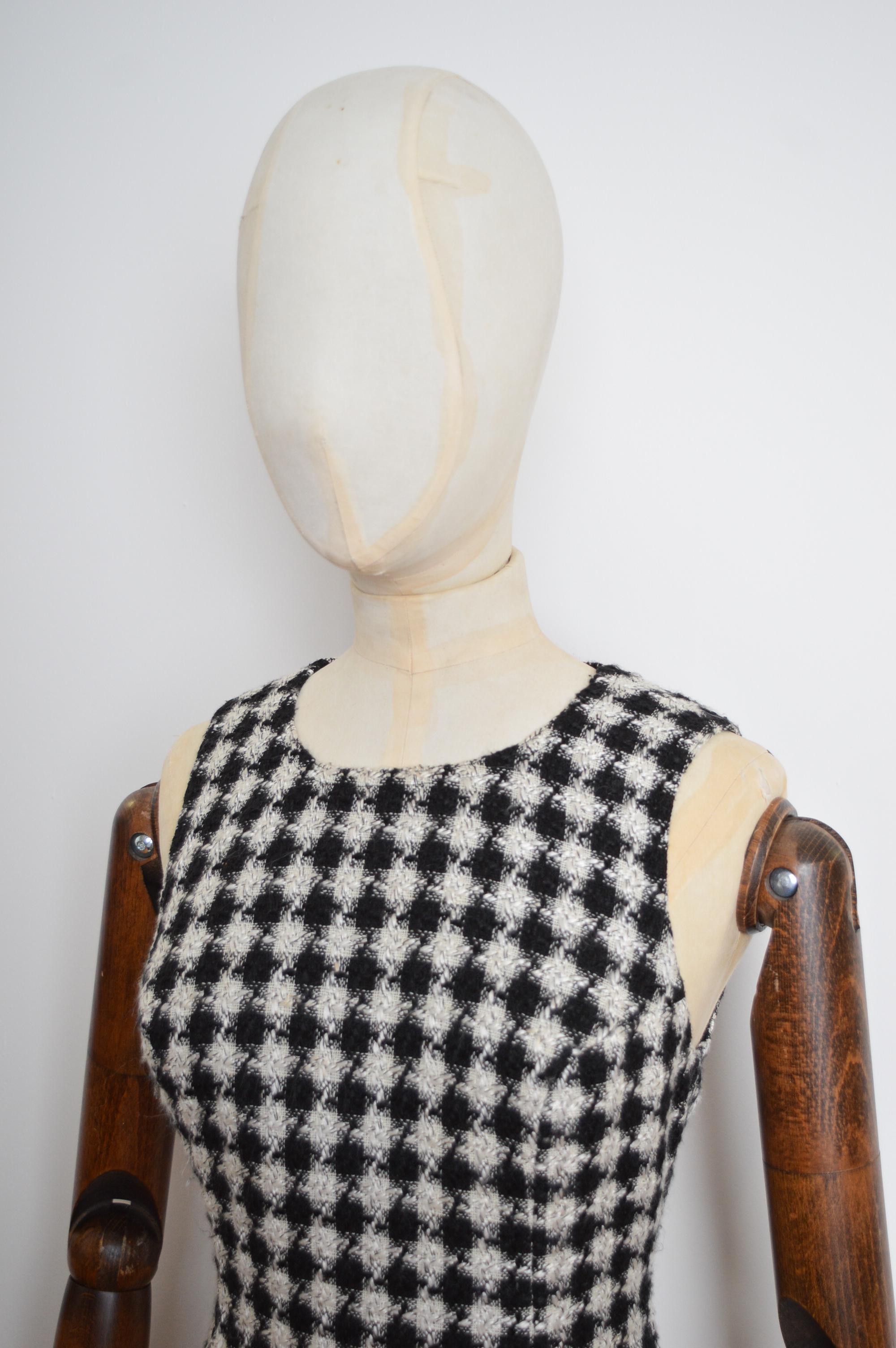 1990's Gianni Versace Jeans Couture Black & White Houndstooth Tweed Mini Dress 4