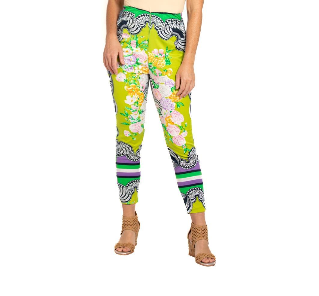 Pantalon vert citron et à fleurs Gianni Versace, années 1990 Pour femmes en vente