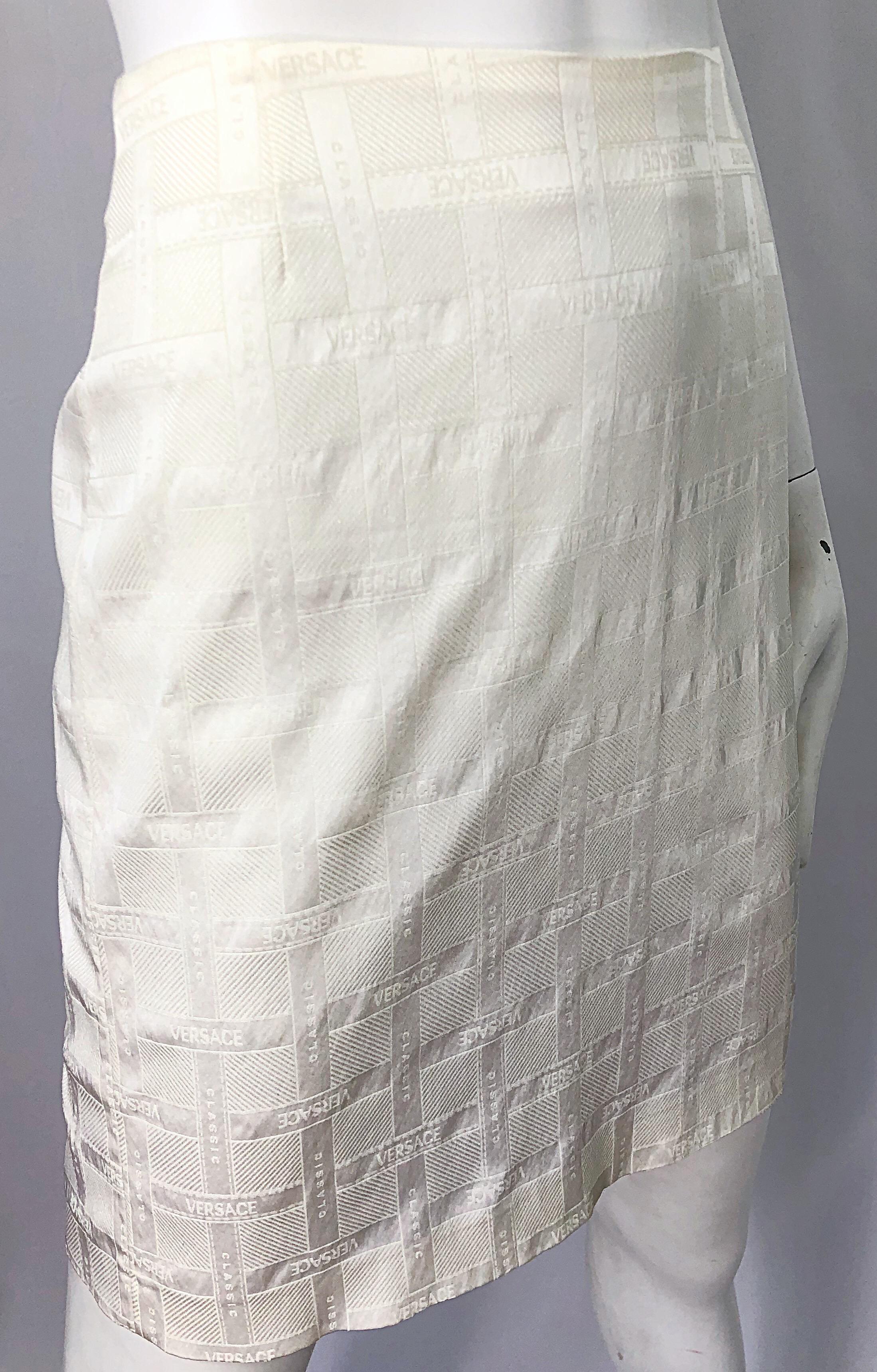 1990s Gianni Versace Logo Print White High Waist Silky Vintage 90s Mini Skirt For Sale 1