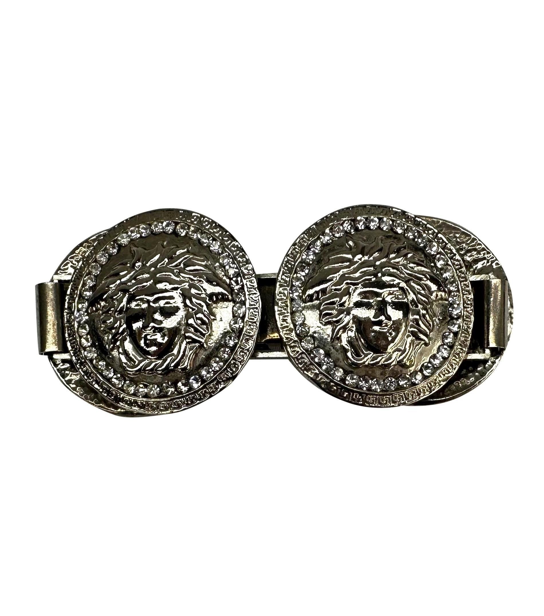da uomo o donna Bracciale Gianni Versace anni '90 con medaglione Medusa in argento e strass in vendita