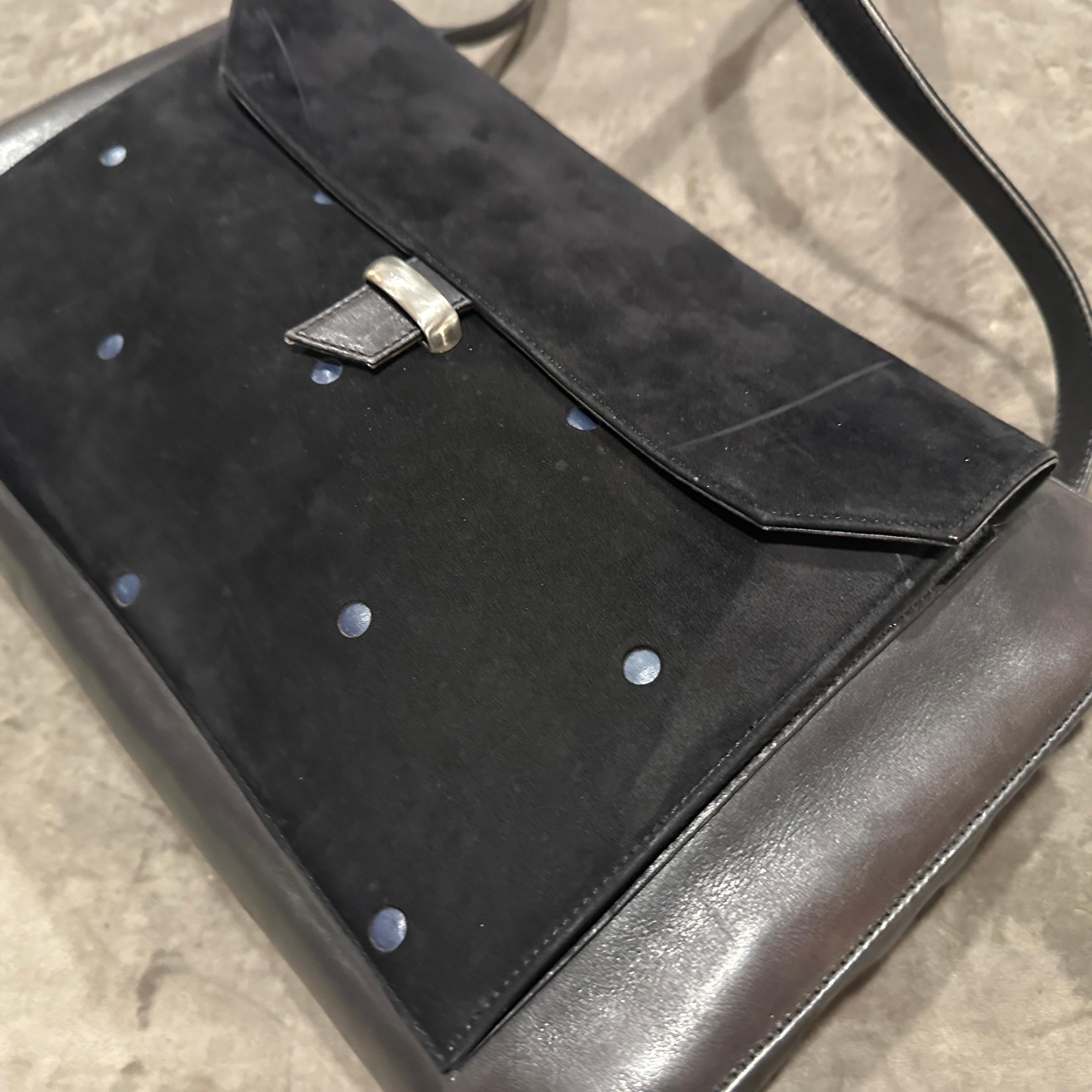 1990s Gianni Versace Suede and Leather Shoulder Bag For Sale 7