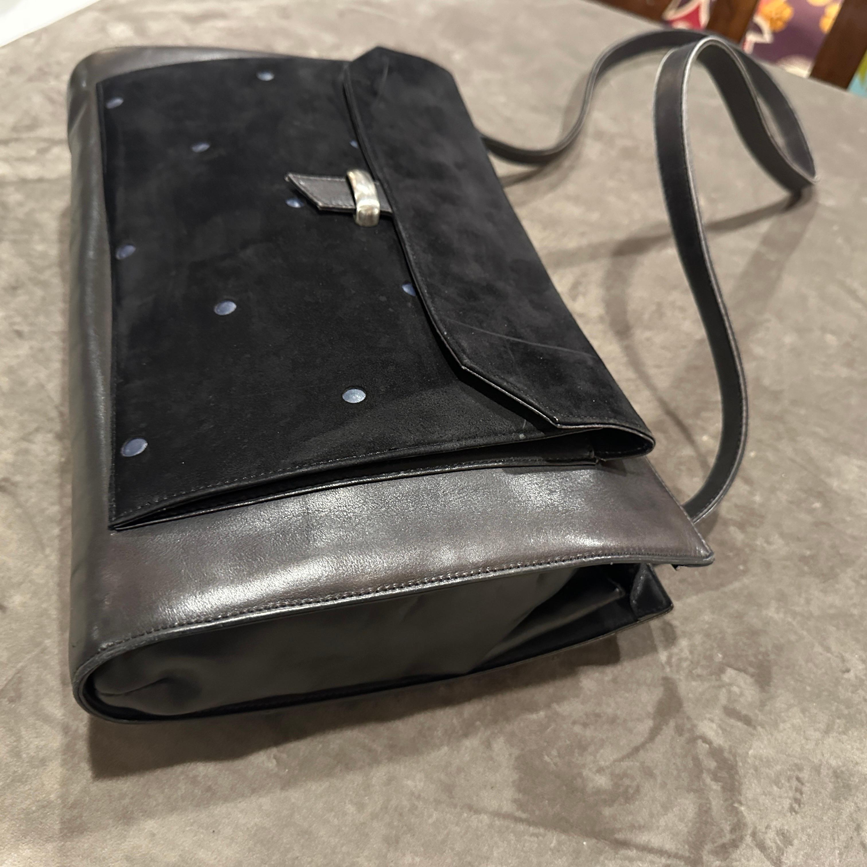 1990s Gianni Versace Suede and Leather Shoulder Bag For Sale 9
