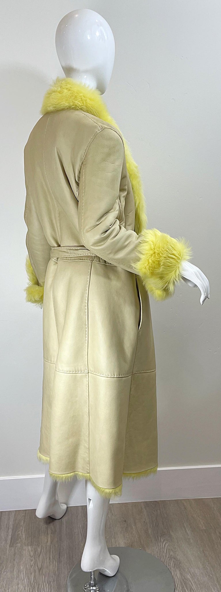 1990s Gianni Versace Tan Leather Yellow Shearling Fur Vintage Trench Coat Jacket For Sale 10