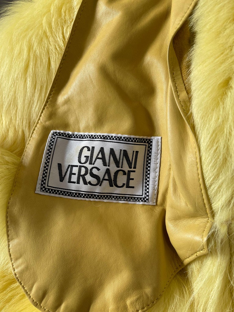 1990s Gianni Versace Tan Leather Yellow Shearling Fur Vintage Trench Coat Jacket In Excellent Condition For Sale In San Diego, CA
