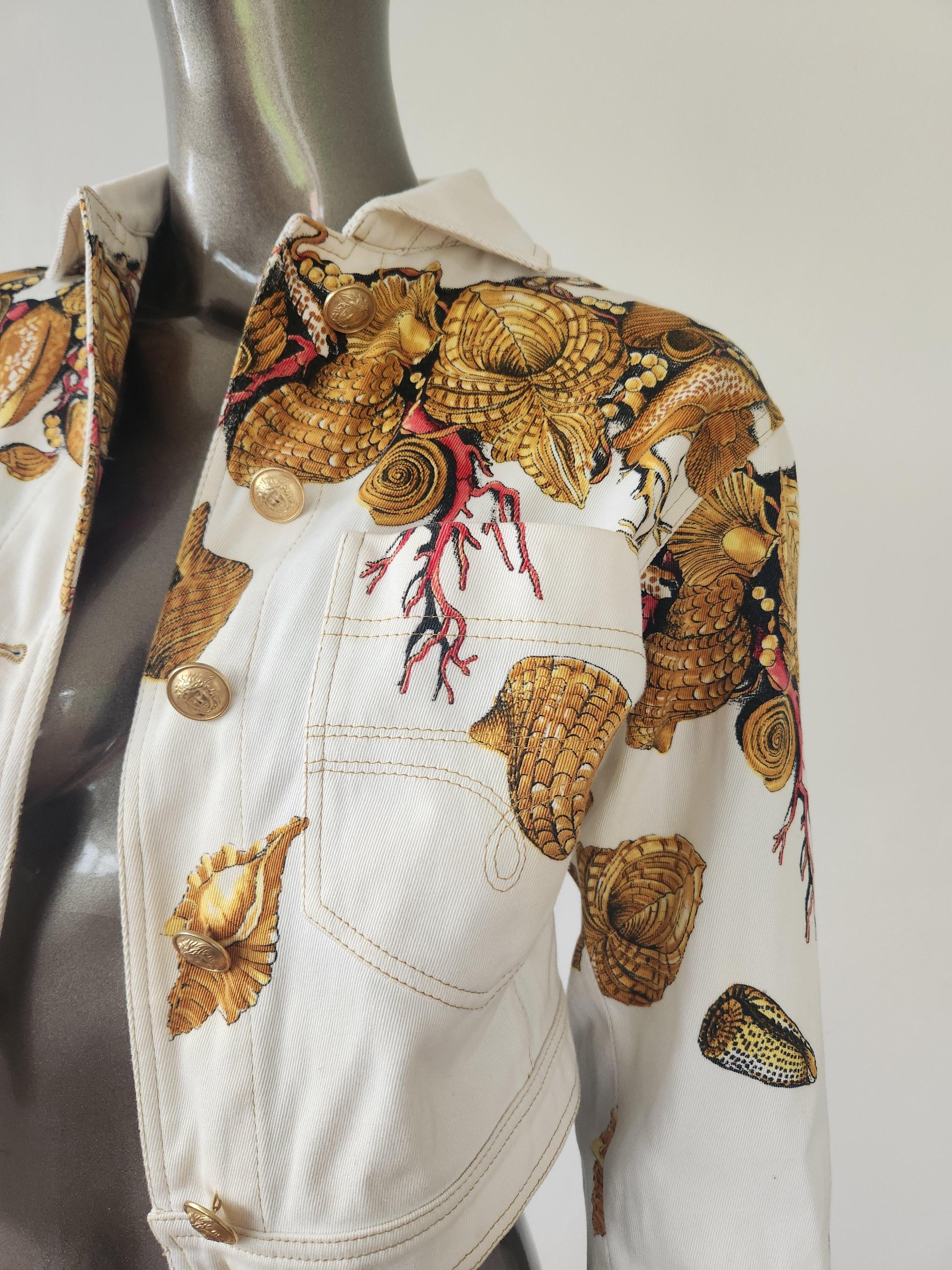 1990's GIANNI VERSACE Trésor de la Mer Starfish White Cropped Denim Jacket S 1