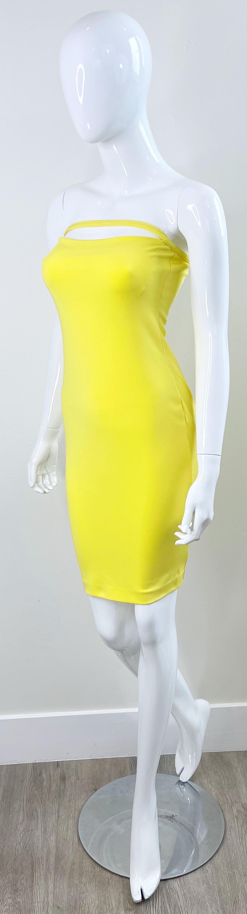 1990s Gianni Versace Versus Size 8 Canary Yellow Strapless Vintage 90s Dress For Sale 6
