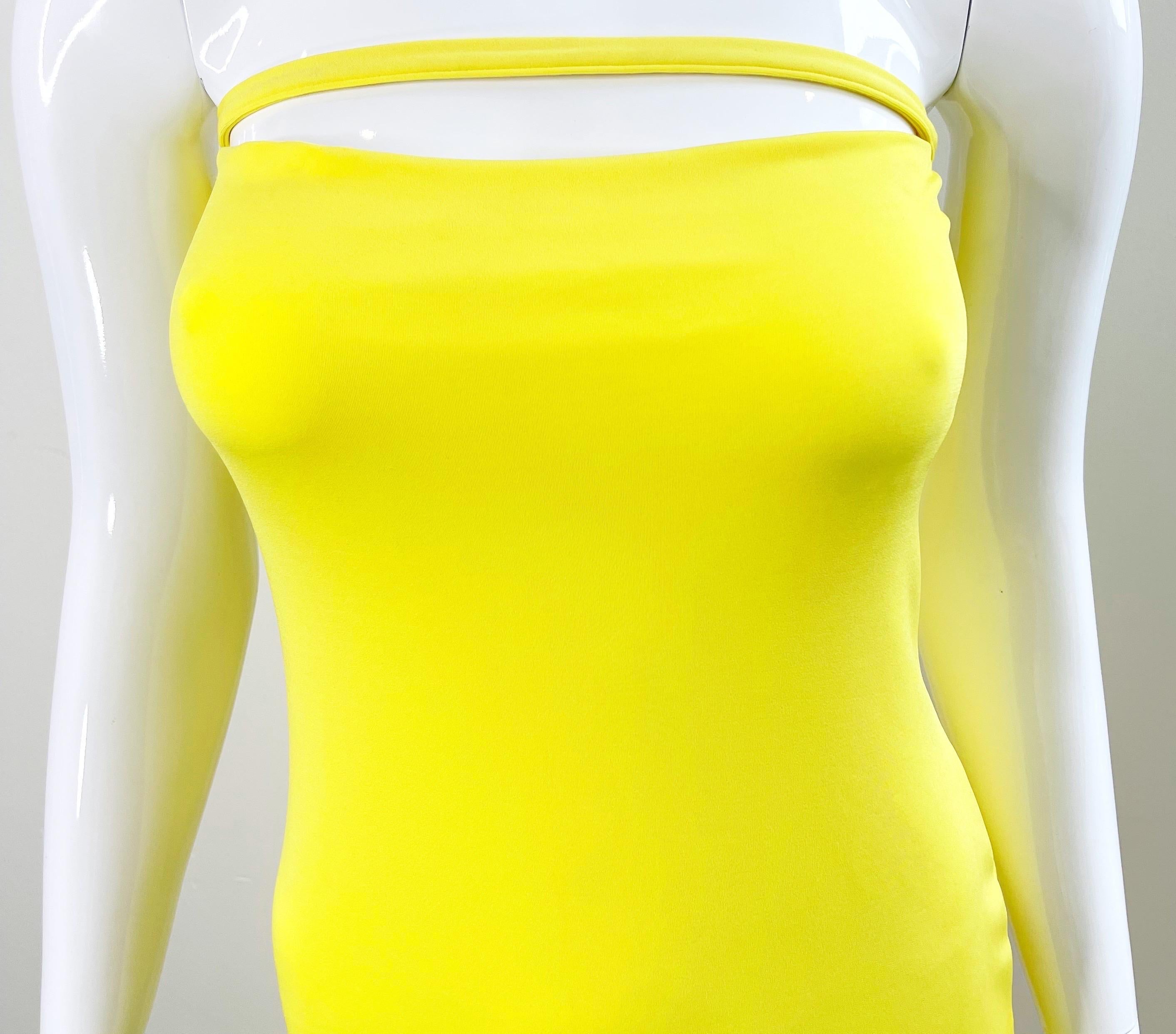 1990s Gianni Versace Versus Size 8 Canary Yellow Strapless Vintage 90s Dress In Excellent Condition For Sale In San Diego, CA