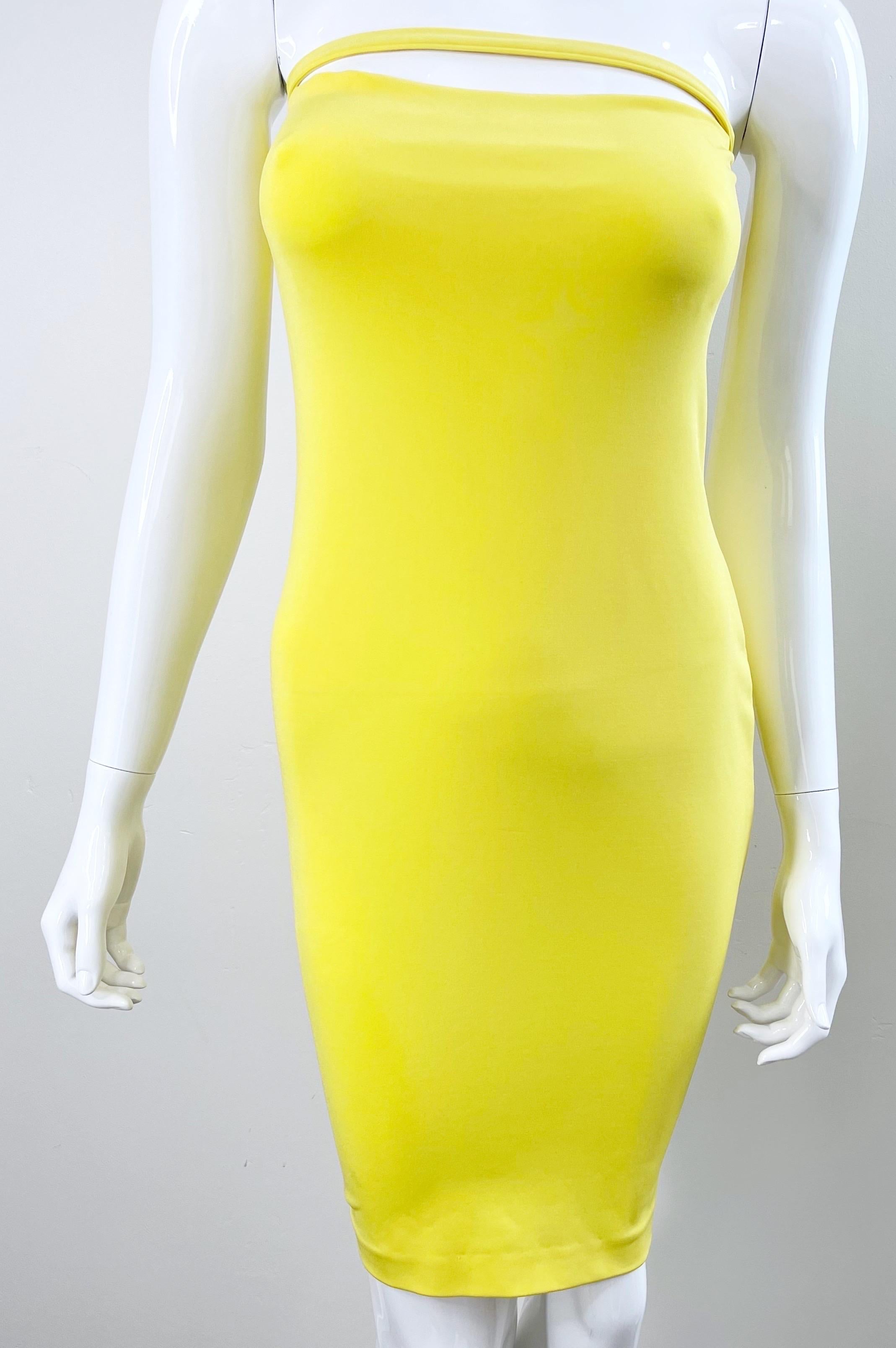1990s Gianni Versace Versus Size 8 Canary Yellow Strapless Vintage 90s Dress For Sale 2