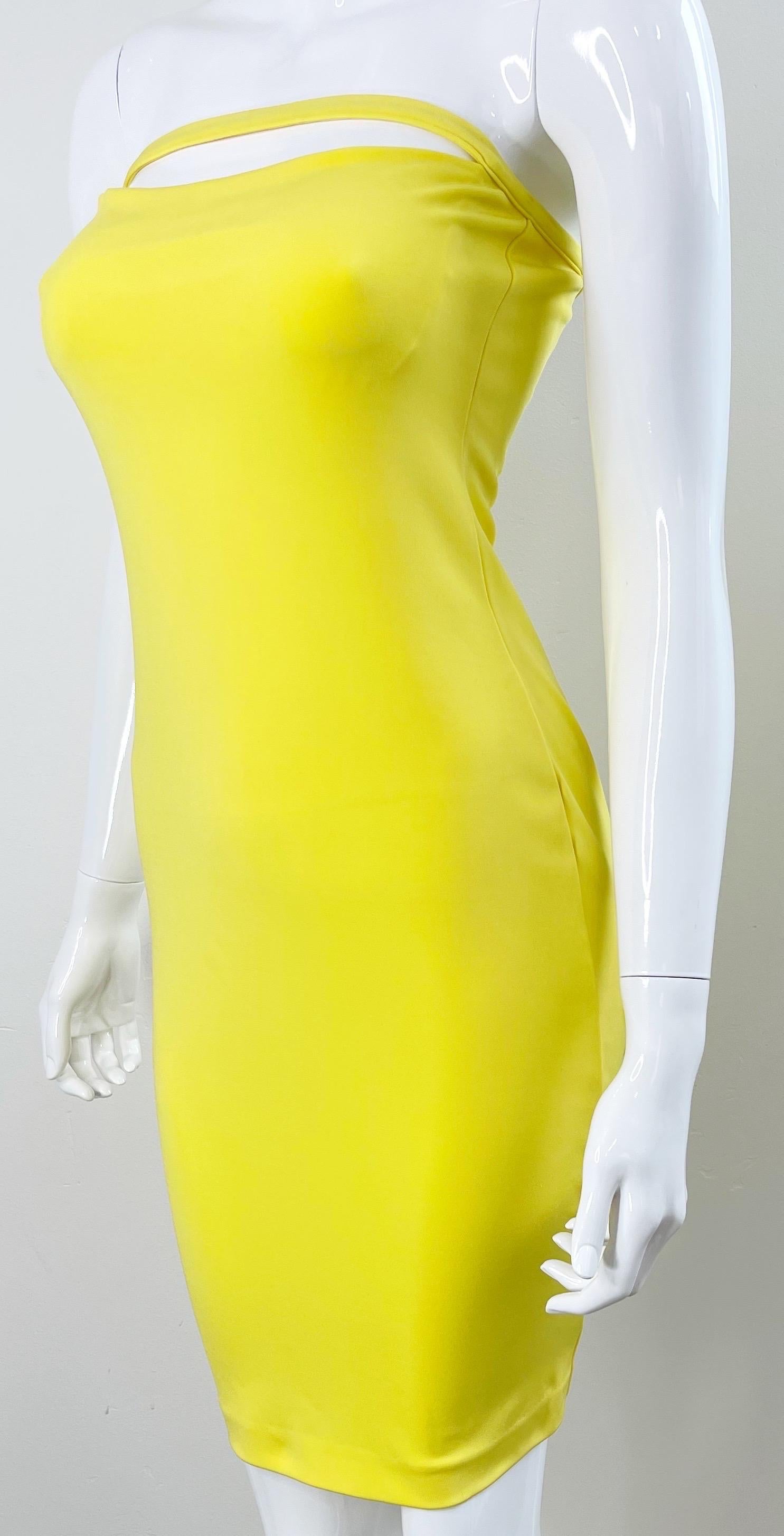 1990s Gianni Versace Versus Size 8 Canary Yellow Strapless Vintage 90s Dress For Sale 4