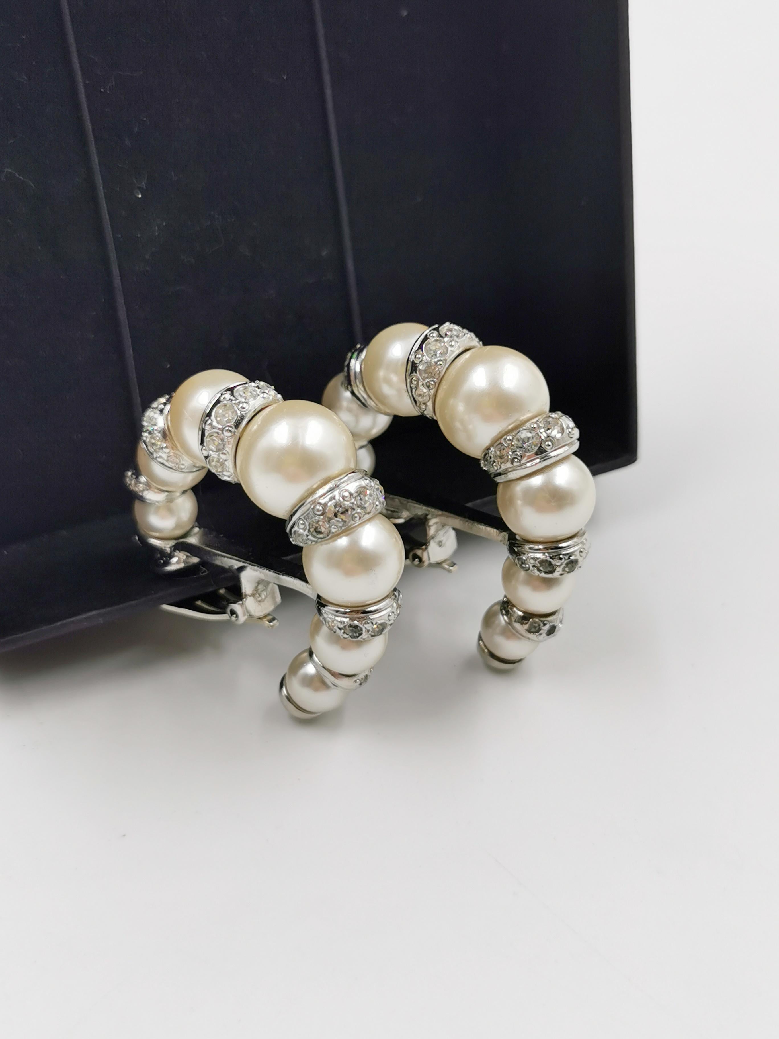 versace pearl earrings