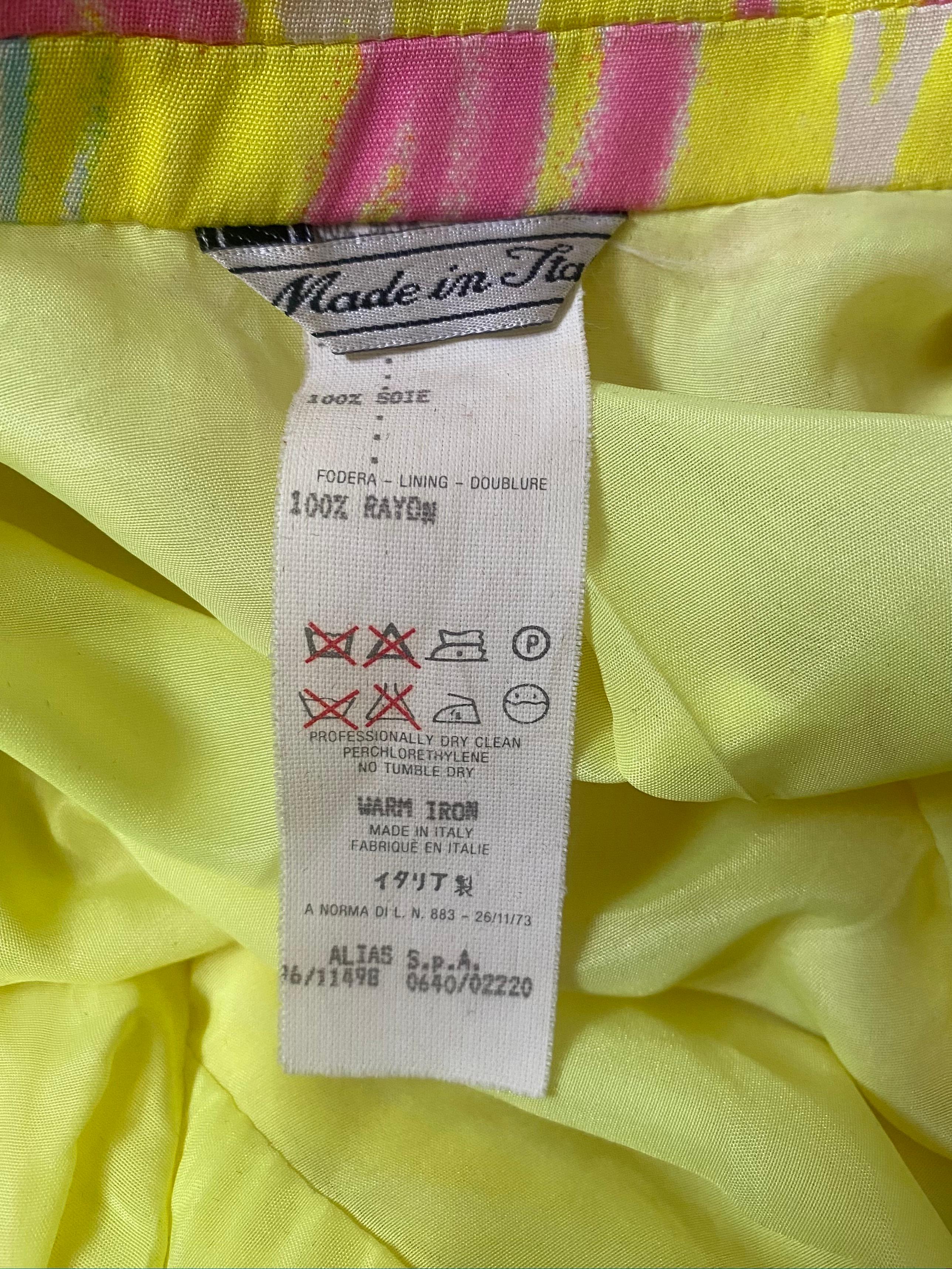Tailleur robe jaune Gianni Versace 1996 en vente 3