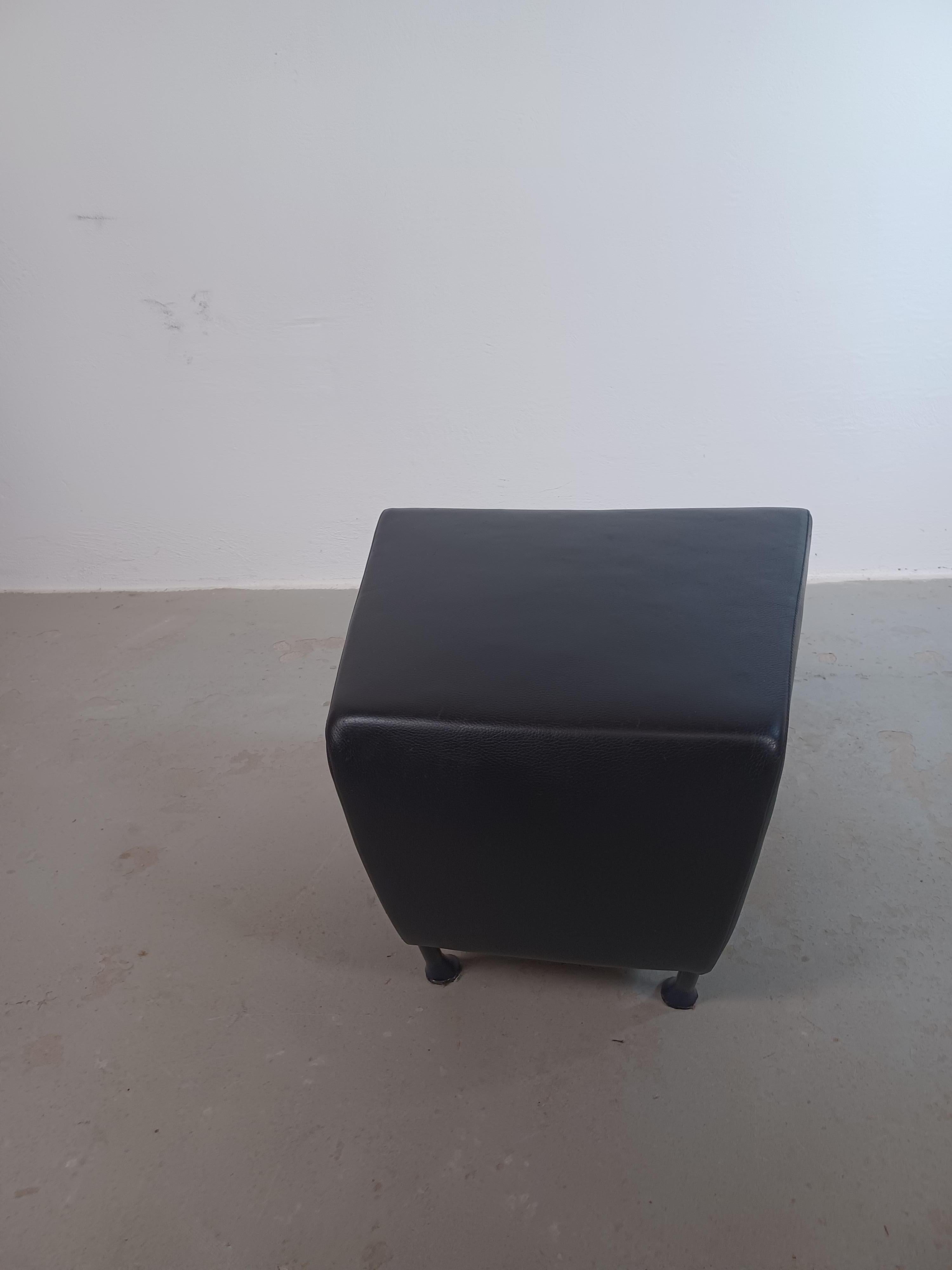 Fin du 20e siècle 1990s  Gijs Papavoine Windy Ottoman en cuir noir par Montis en vente