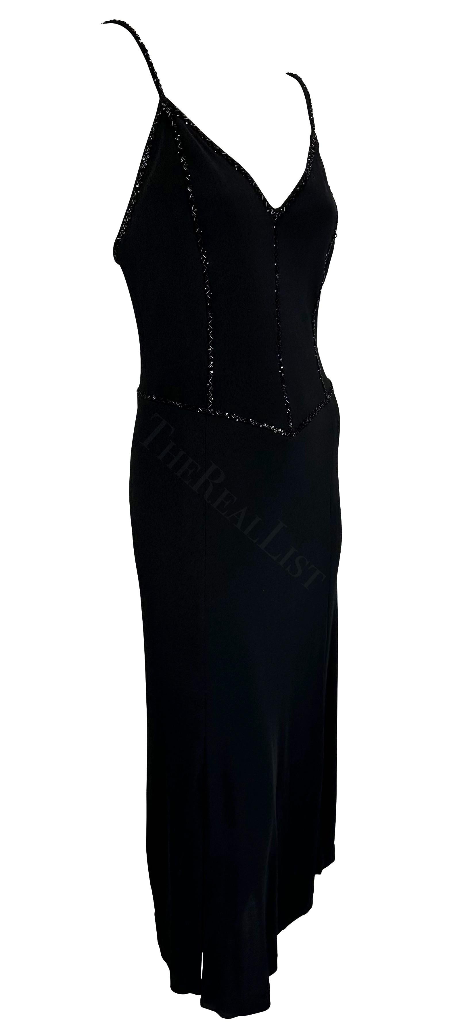 1990er Giorgio Armani Schwarzes, perlenbesetztes Midikleid mit Spaghettiträgern im Angebot 3