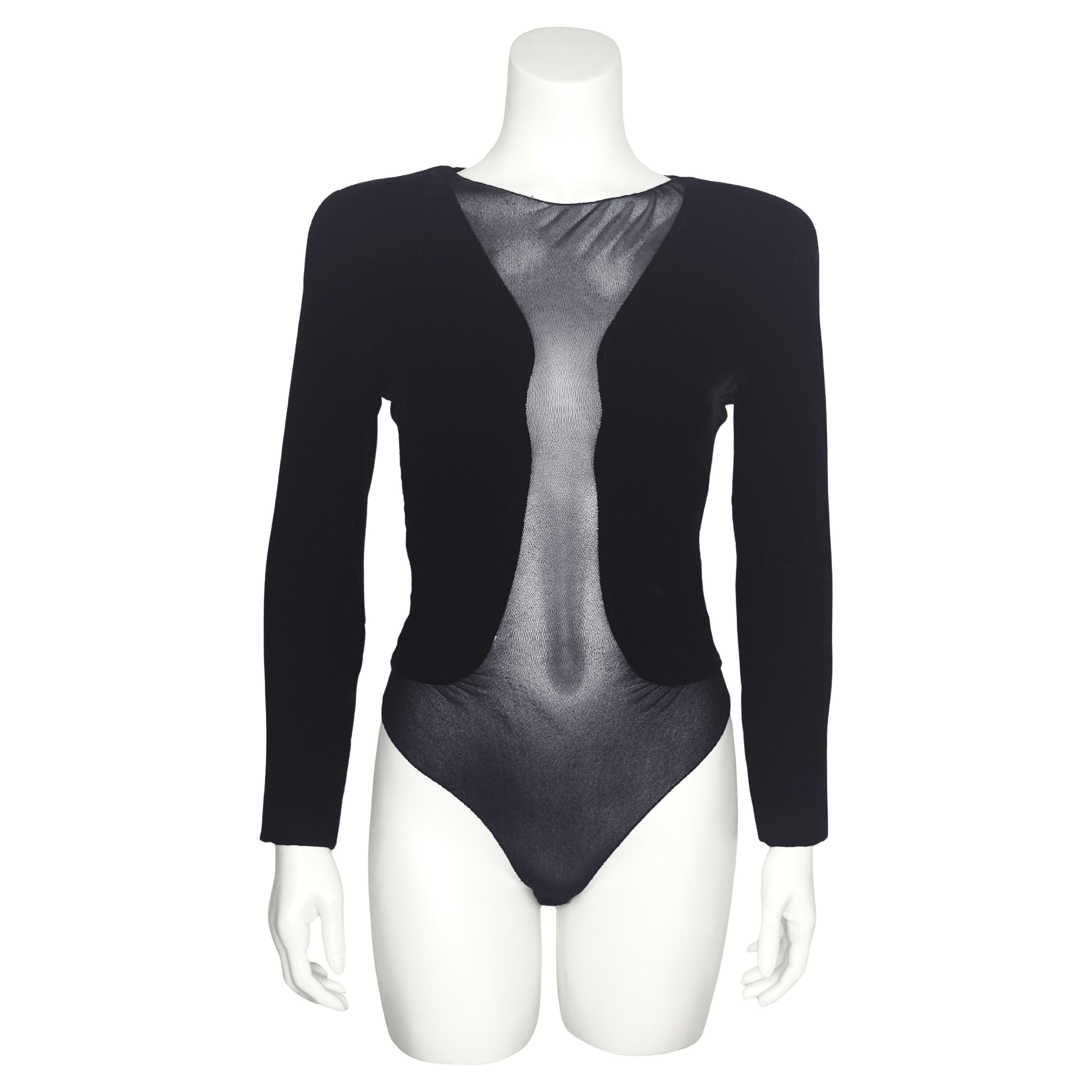 Conjunto de falda y body de terciopelo negro y transparencias Giorgio Armani, años 90 en Bueno estado para la venta en Toronto, Ontario