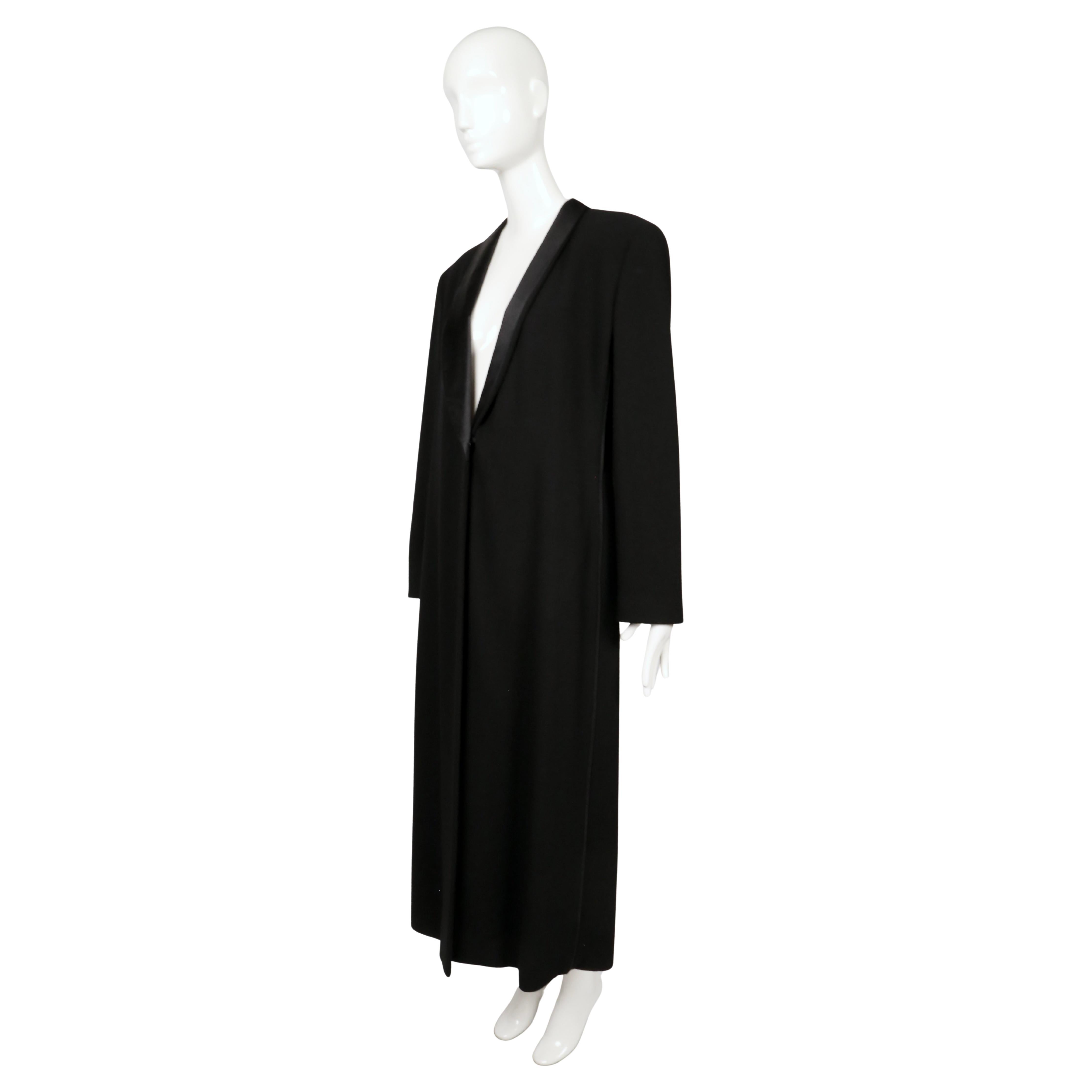 1990er GIORGIO ARMANI Smokingmantel aus schwarzer Wolle mit Satin- und Cordbesatz (Schwarz) im Angebot