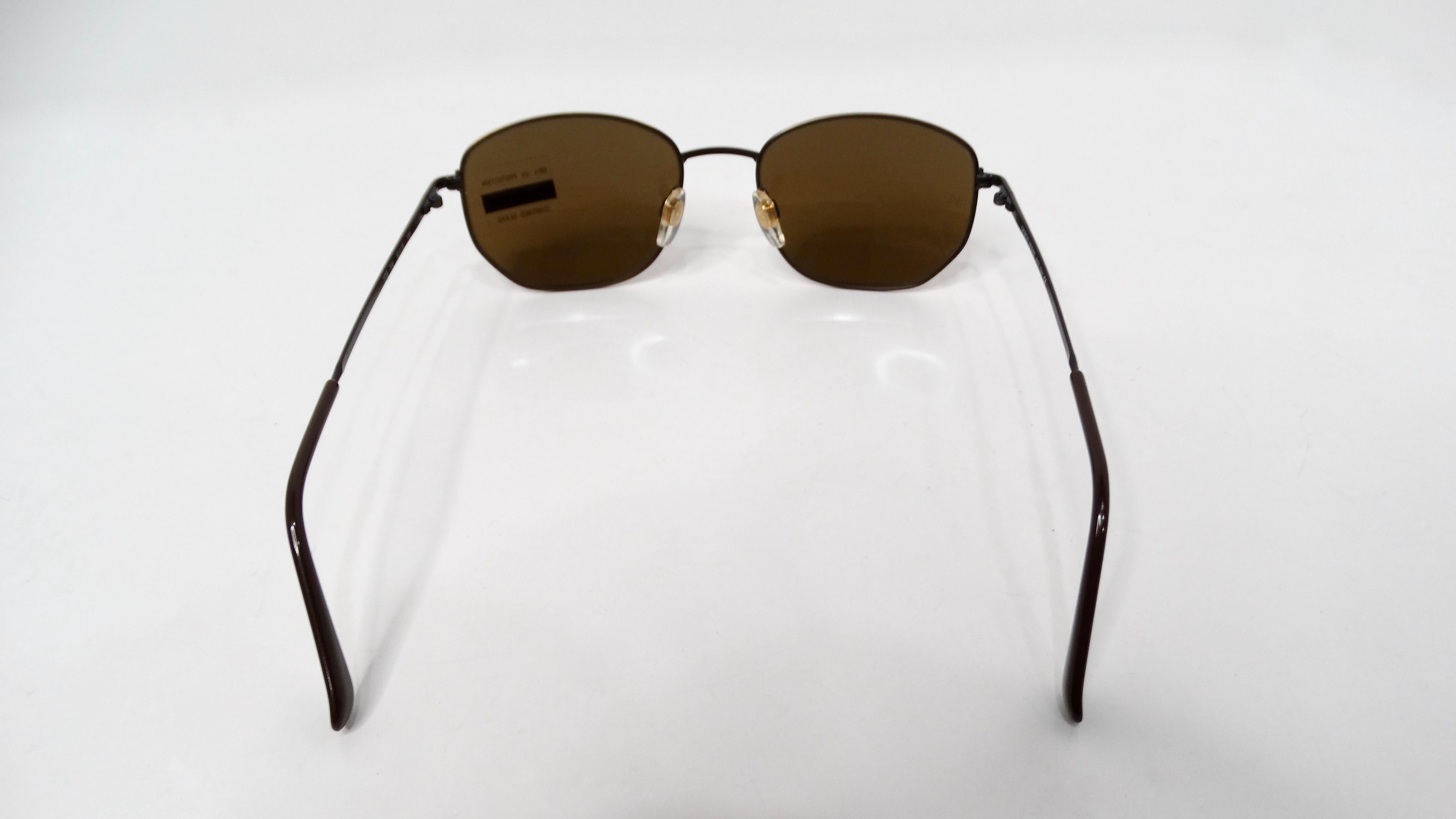 1990er Giorgio Armani Brown getönte & goldfarbene Metall-Sonnenbrille Damen im Angebot