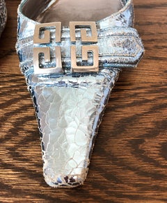 1990s Givenchy Size 10 / 40 By Alexander McQueen Silver Logo Kitten Heels Shoes