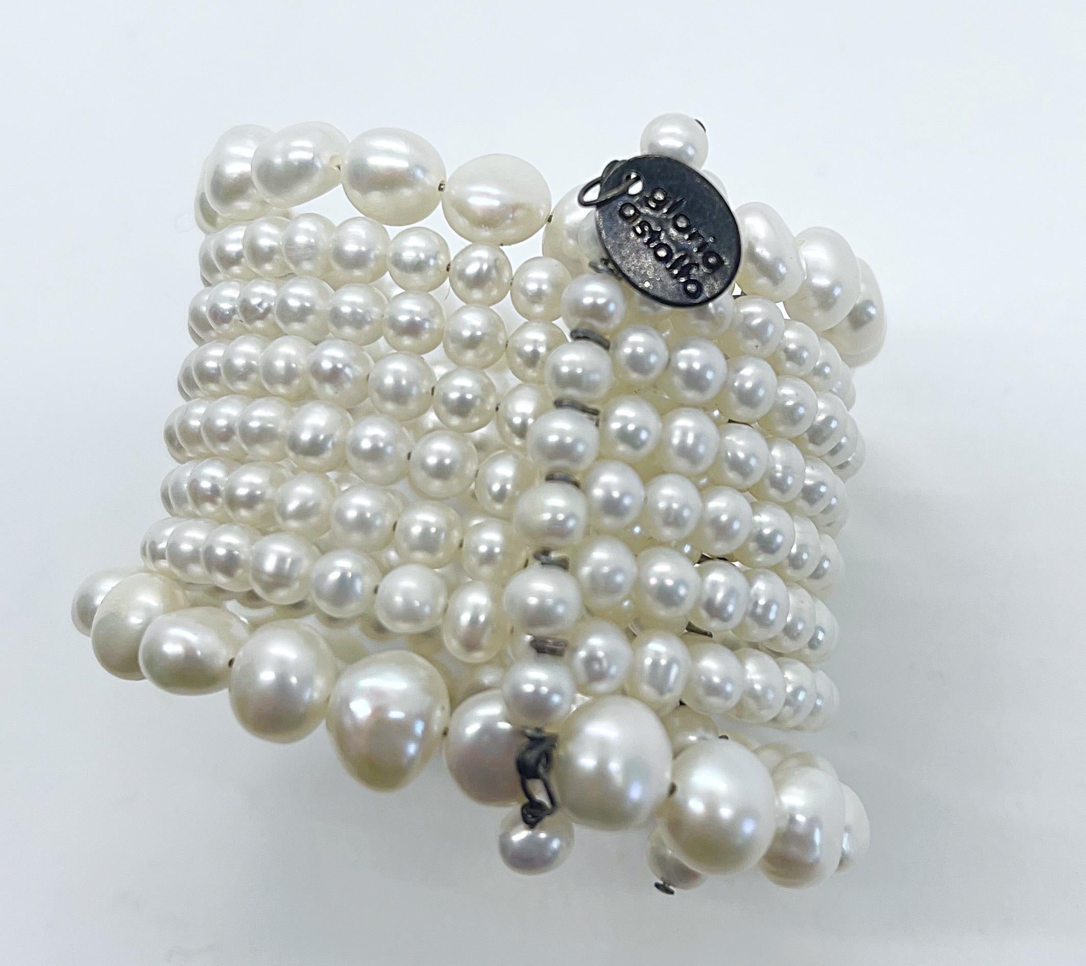 1990s Gloria Astolfo Sex and the City Faux Pearl Vintage 90s Cuff Bracelet For Sale 3