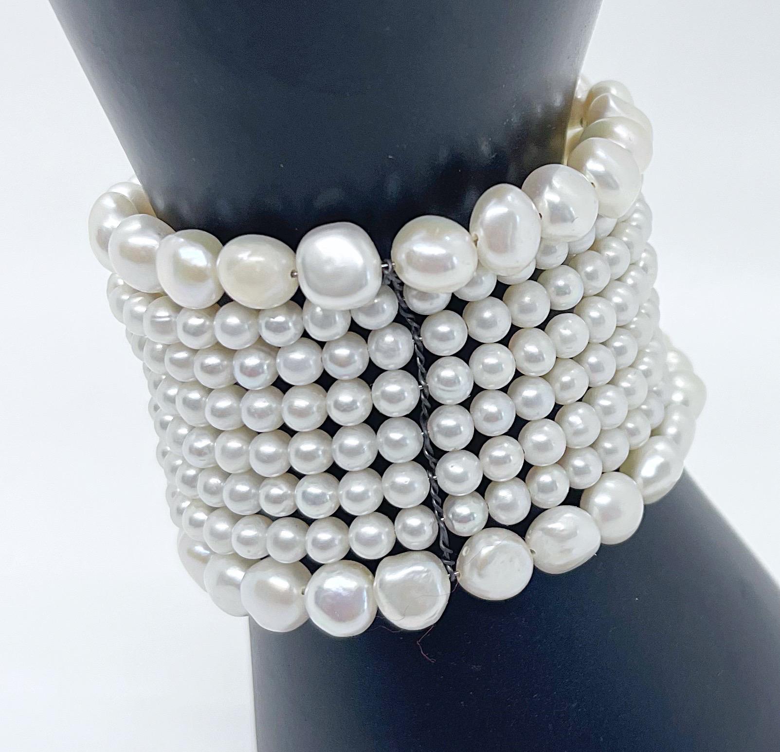 1990s Gloria Astolfo Sex and the City Faux Pearl Vintage 90s Cuff Bracelet For Sale 2