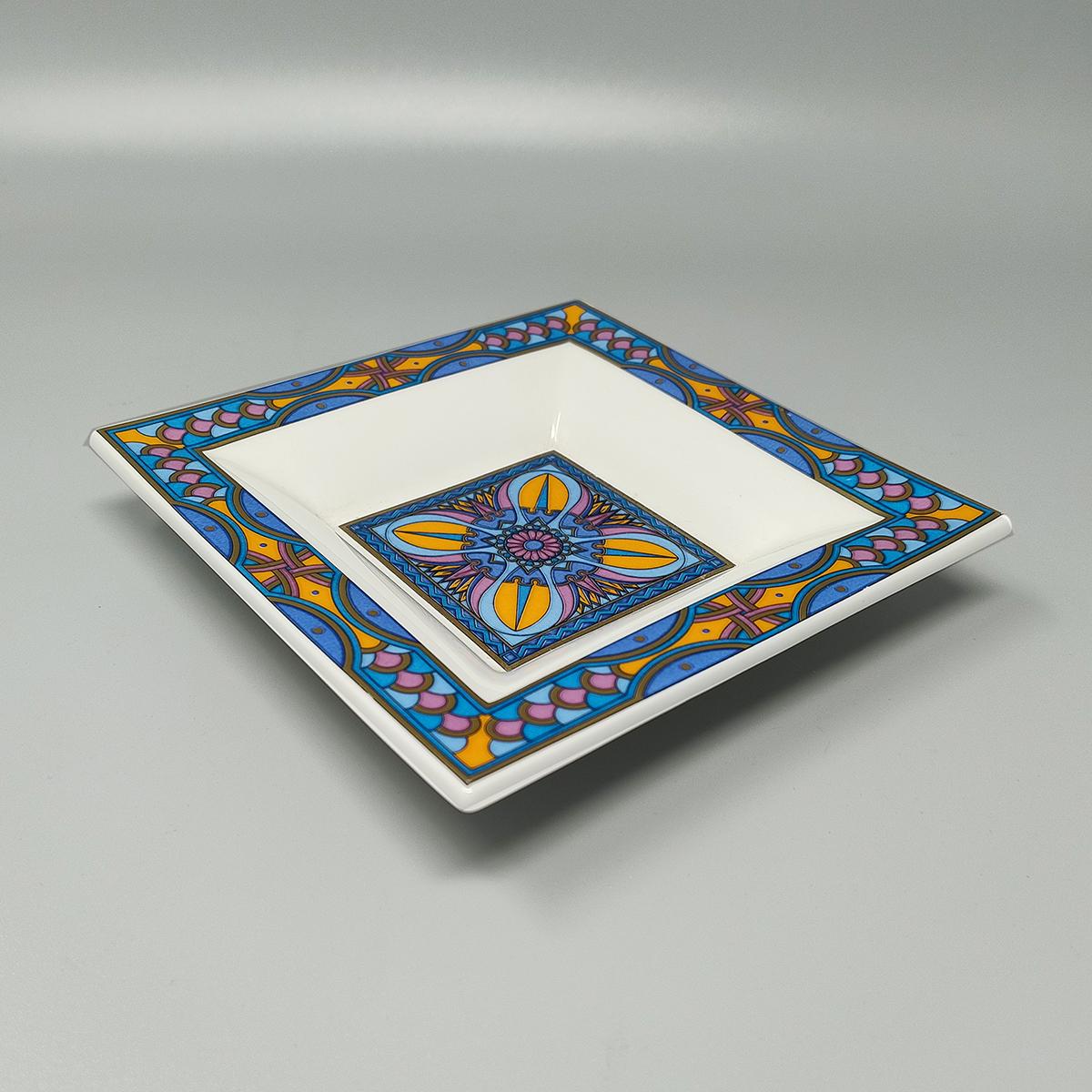 1990er Jahre Wunderschöner Aschenbecher oder Catch-All aus Porzellan von Paloma Picasso 