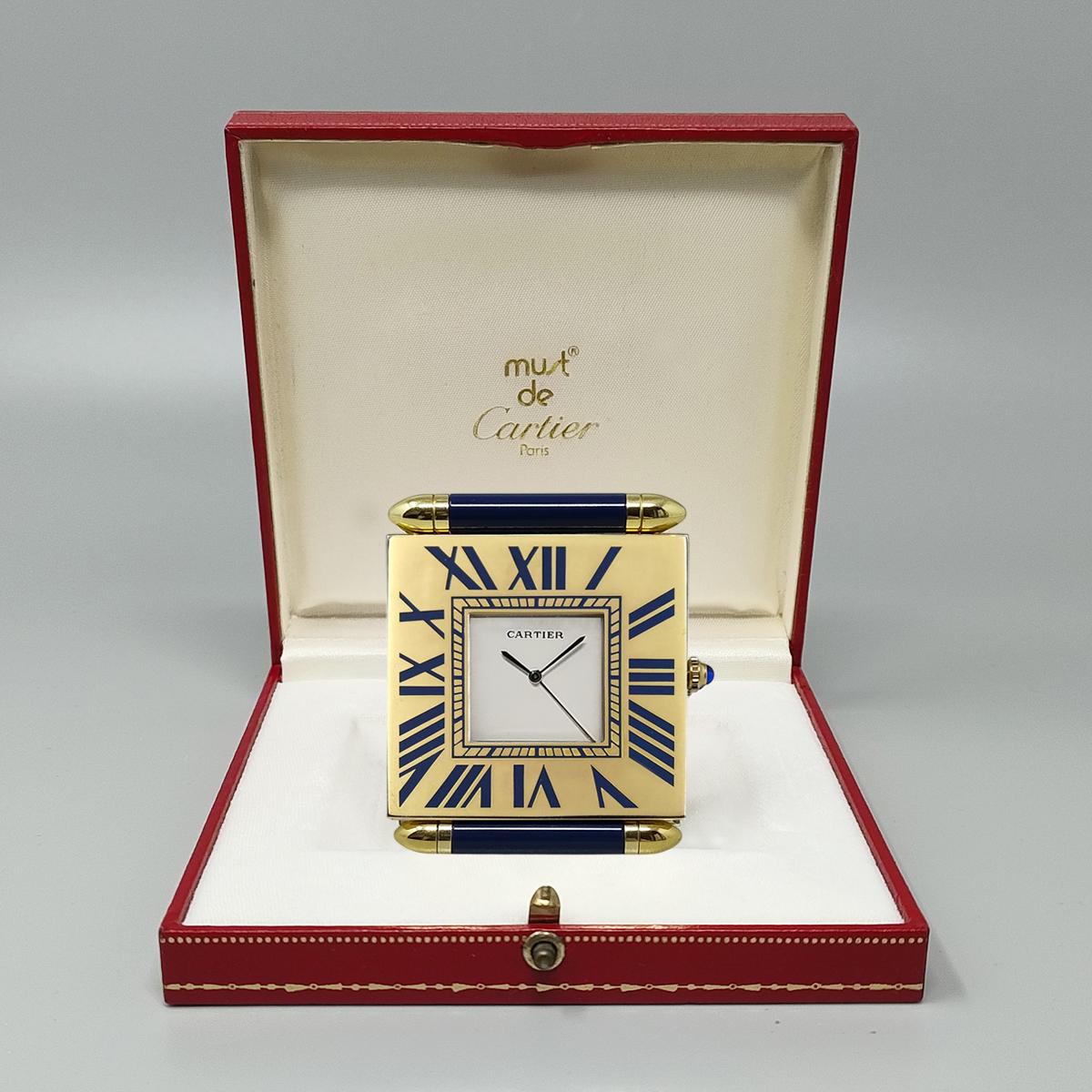 Mid-Century Modern Magnifique pendule d'alarme Cartier des années 1990. Fabriqué en Suisse en vente