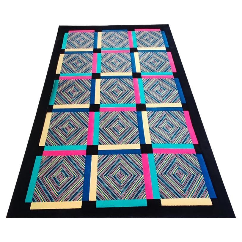 Magnifique tapis en laine d'Ottavio Missoni des années 1990. Fabriqué en Italie