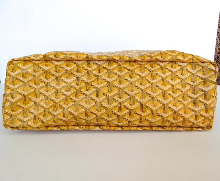 Leather tote Goyard Yellow in Leather - 31644900