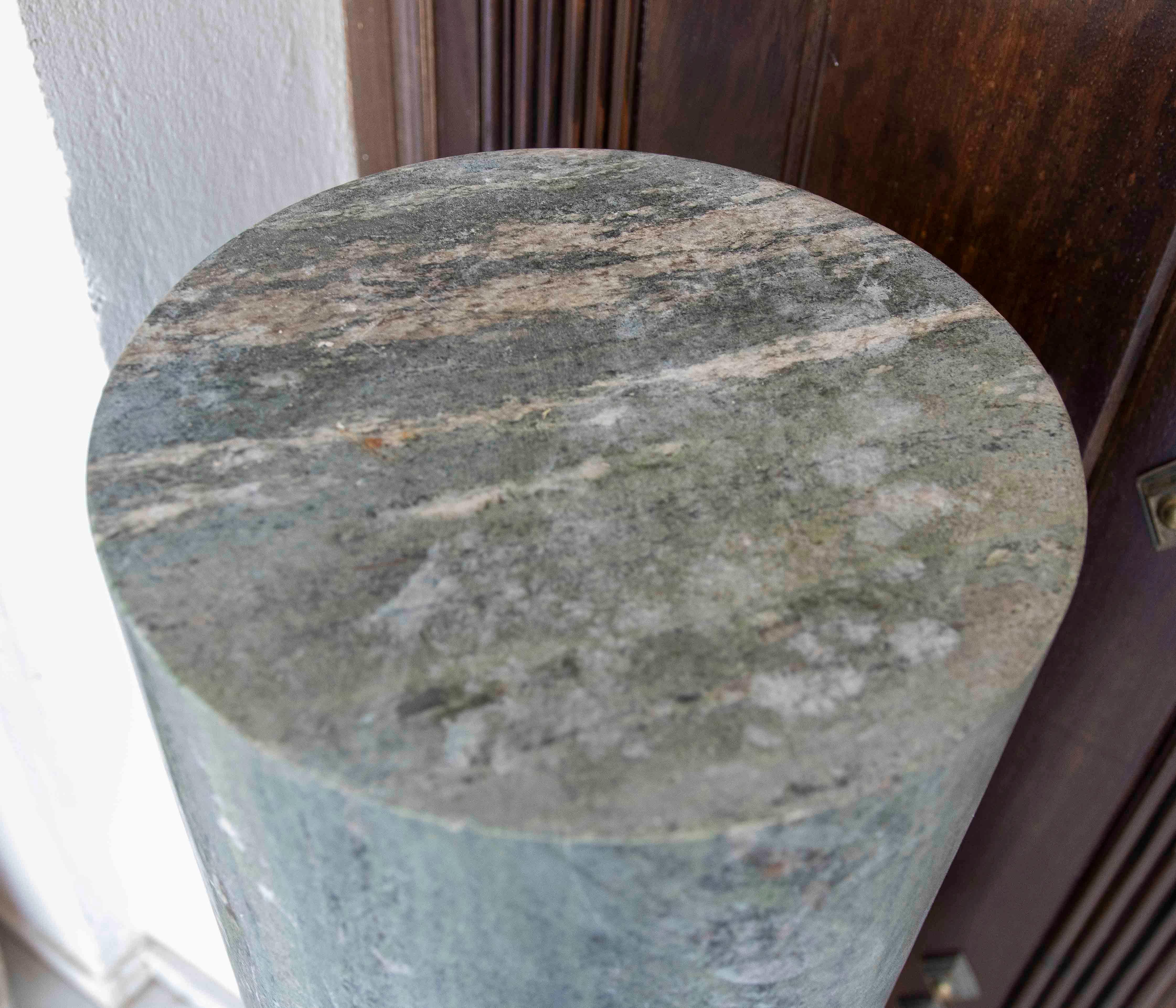 20th Century 1990s Green Marble Column/Cylindrical Base on a White Marble Base For Sale