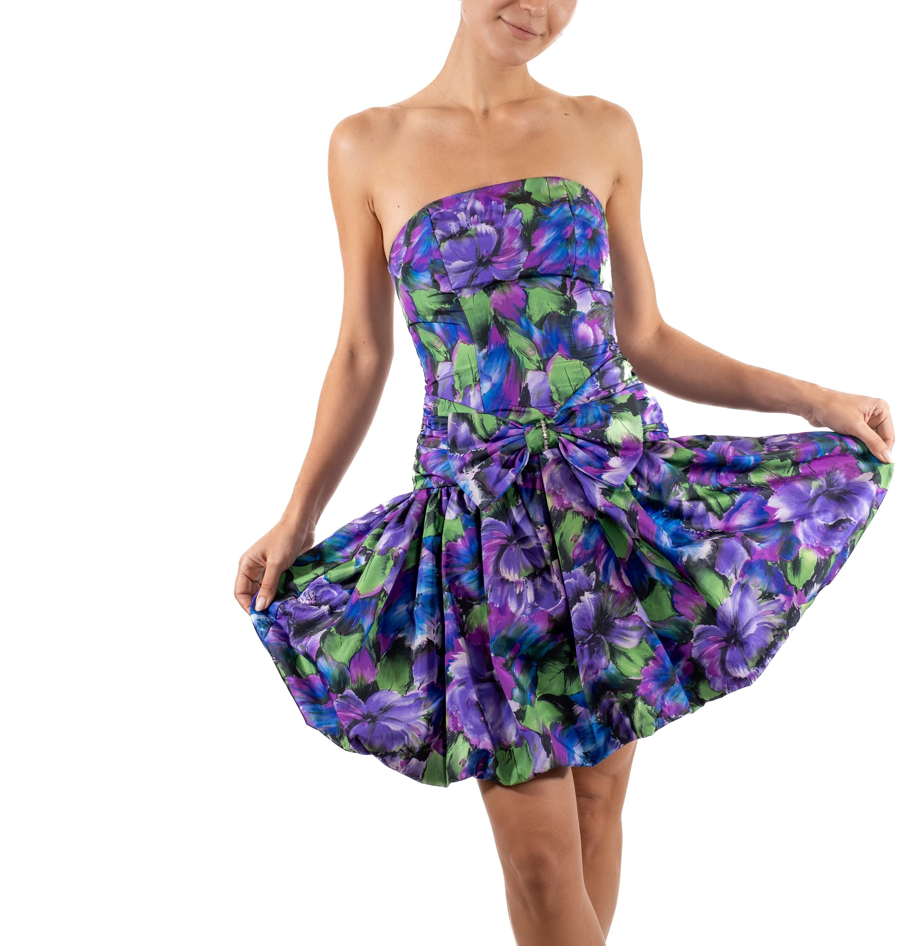 Women's 1990S Green & Purple Floral Polyester Taffeta Strapless Mini  Dress With Front For Sale