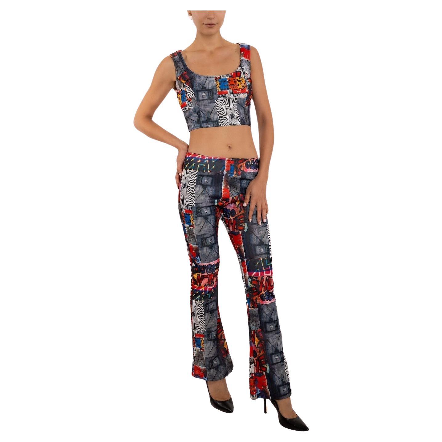 1990S Ensemble imprimé en polyester gris multicolore en vente