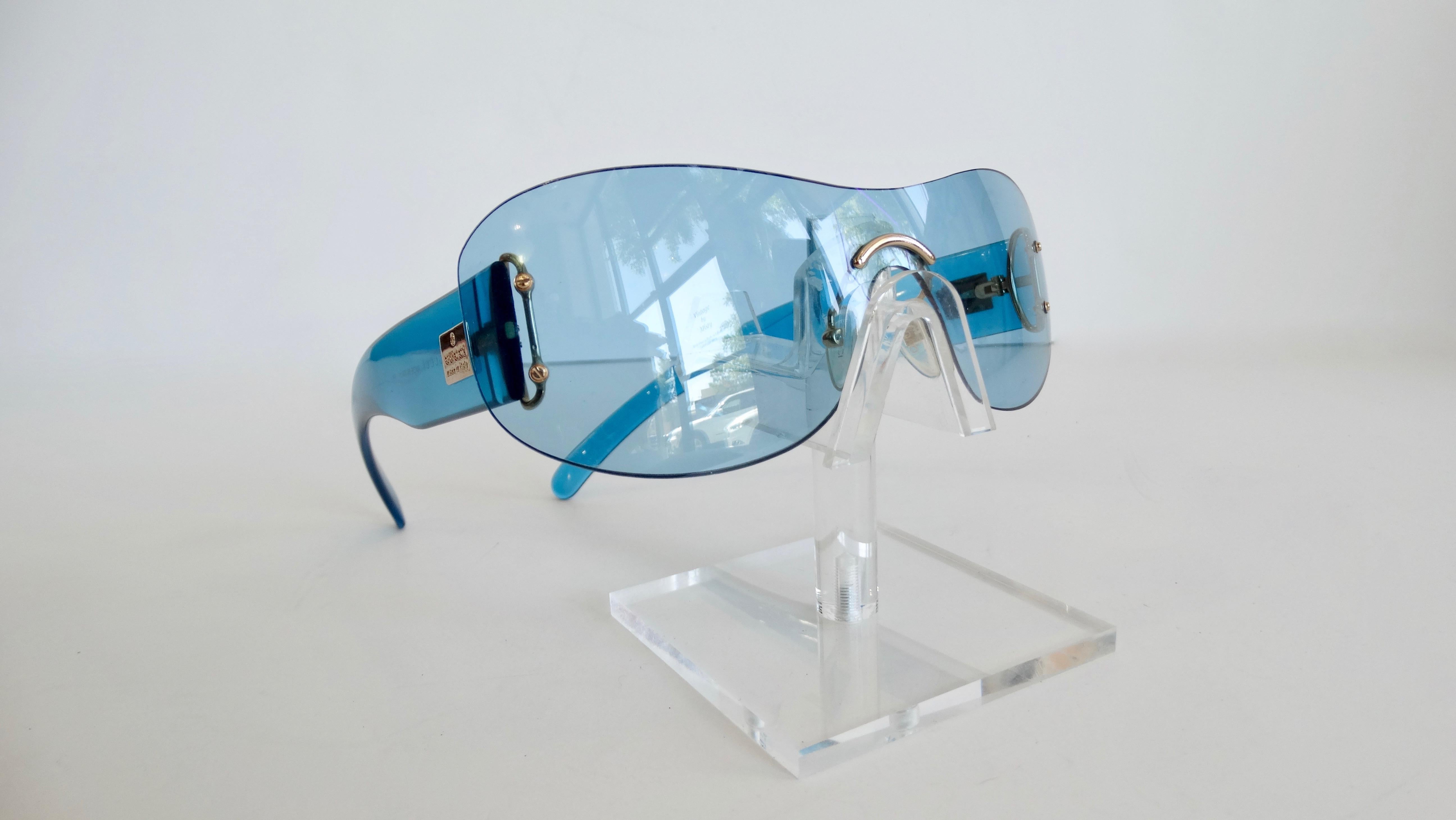 Women's or Men's Gucci 1990s Blue Rimless Shield Sunglasses
