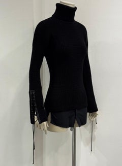 1990 Gucci by Tom Ford lace-up turtleneck knit (tricot à col roulé lacé)