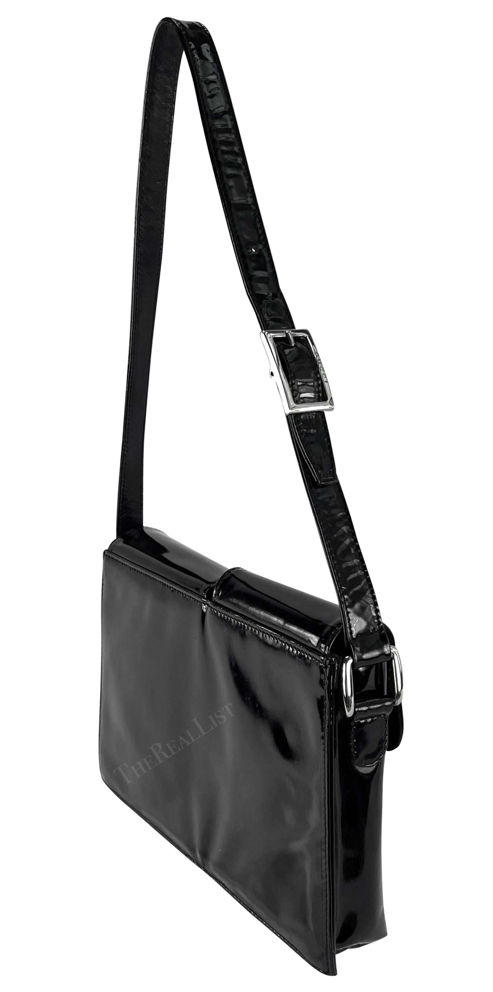 1990s Gucci by Tom Ford Patent Leather Double Pocket Black Shoulder Bag For Sale 3