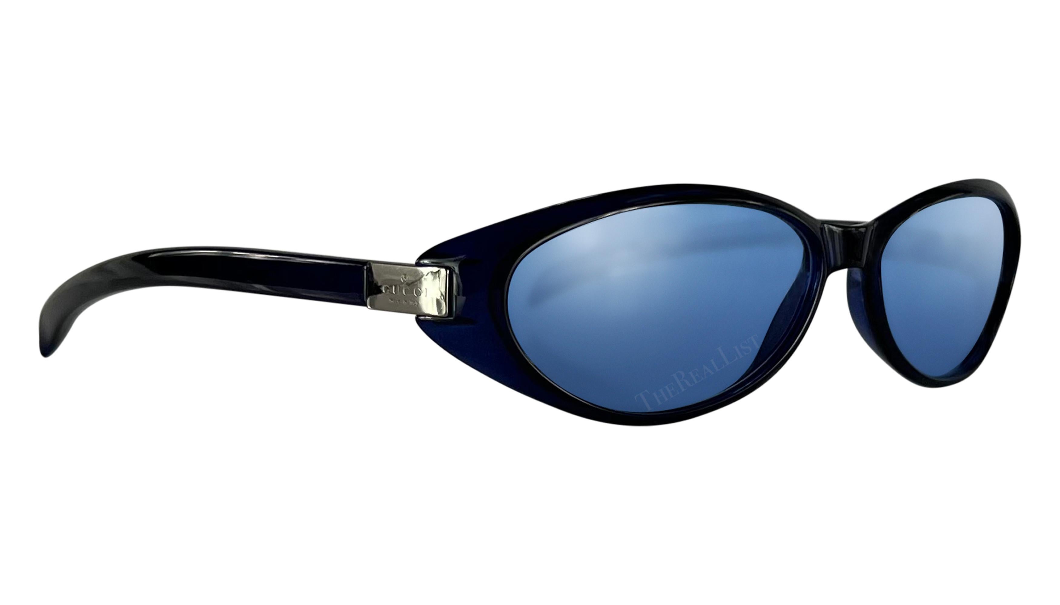 Women's or Men's 1990s Gucci by Tom Ford Thin Frame Deep Blue Logo Oval Sunglasses For Sale