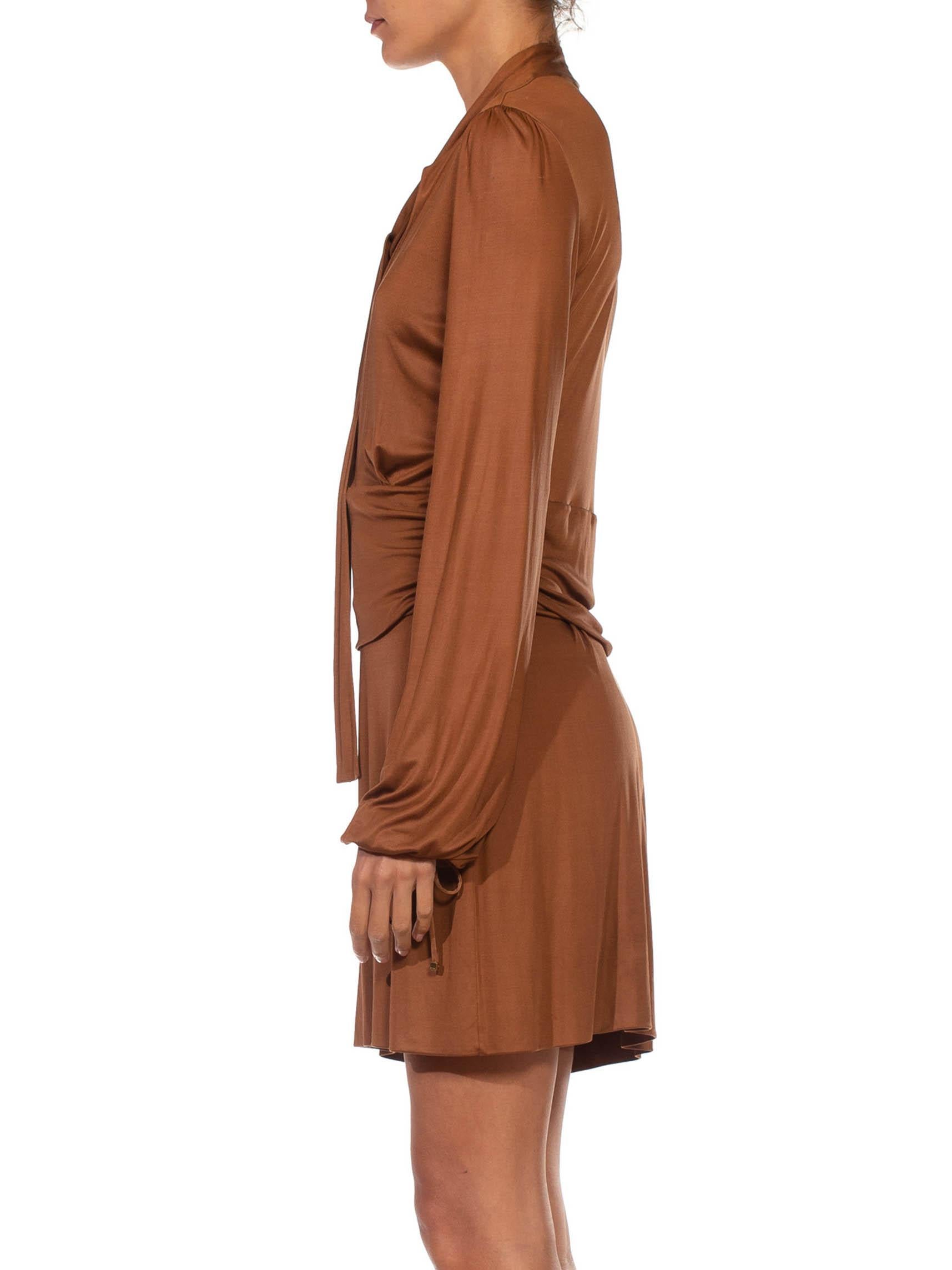 1990S GUCCI Caramel Brown Rayon Jersey Low Cut Mini Cocktail Dress With Sleeves For Sale 1