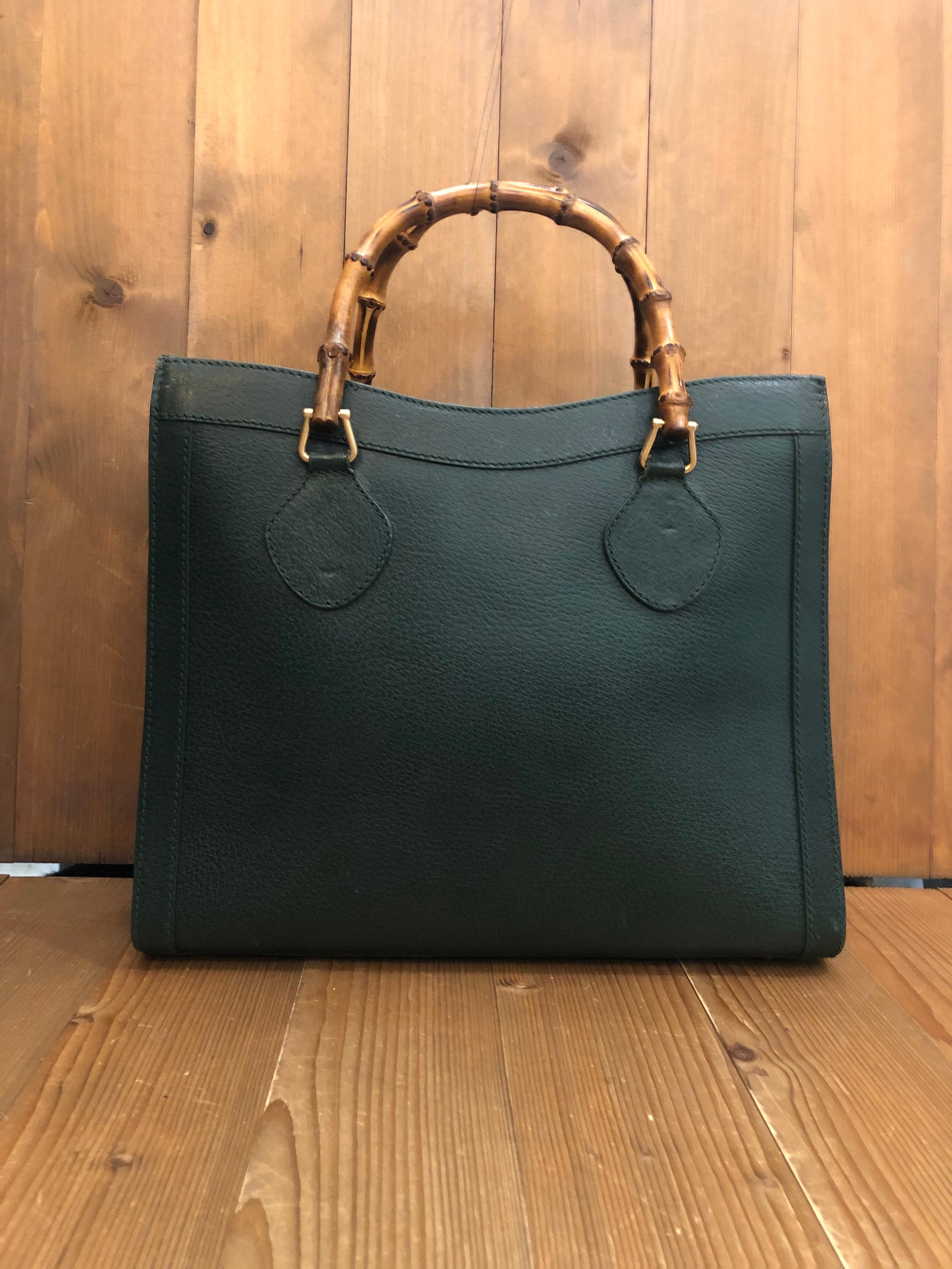 1990s Gucci bamboo tote in a unique and rare dark green color. The Bamboo tote is one of Princess Diana's favorite purses. Interior fully refurbished. Gucci revamped this Bamboo tote in 2021 winter collection. 

Material: Pigskin
