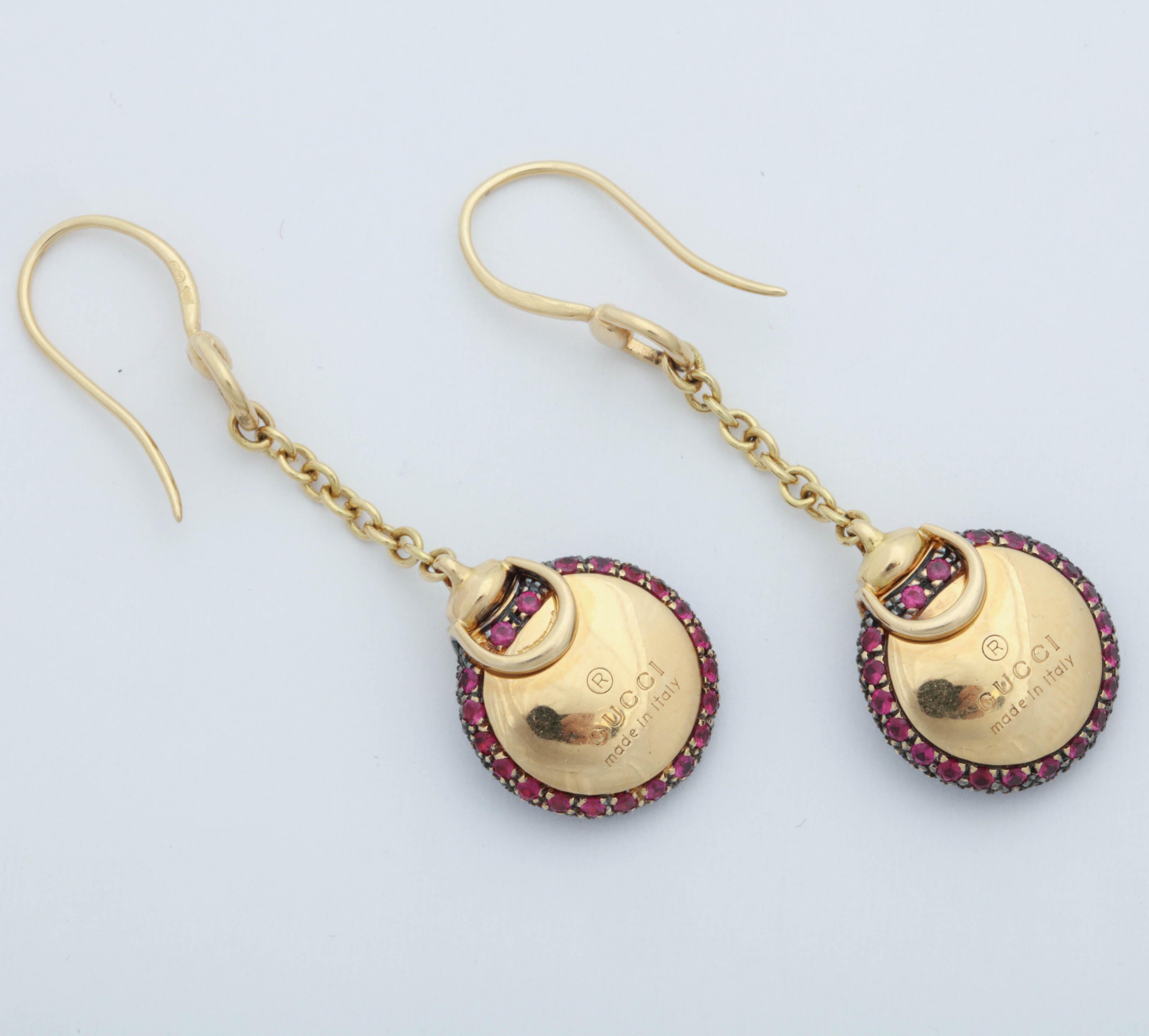 Women's 1990s Gucci Ruby and Gold Pendant Drop Earrings with Shephards Hook Closures