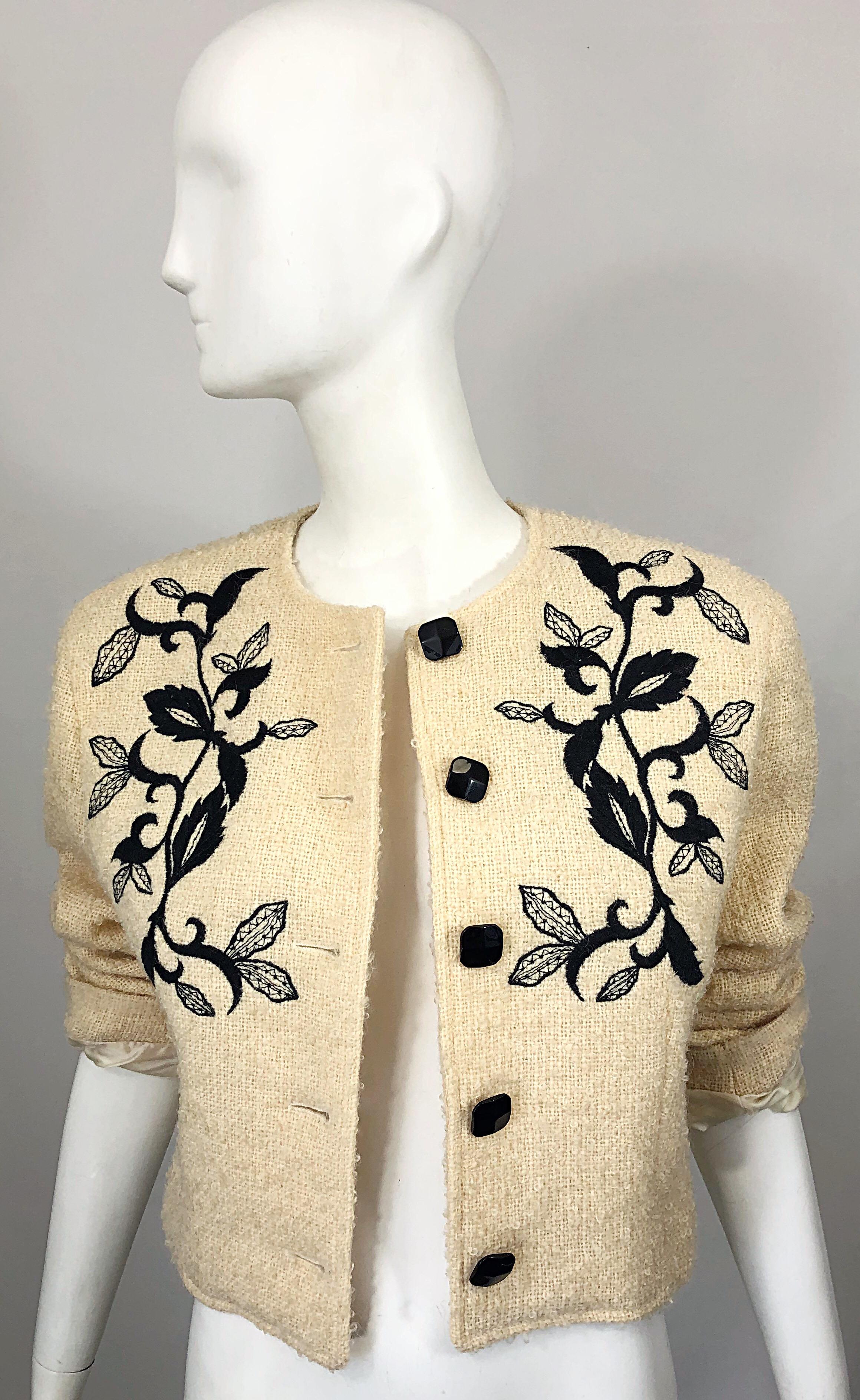 1990s Guy Laroche Ivory and Black Embroidered Vintage 90s Cropped Jacket Blazer For Sale 2