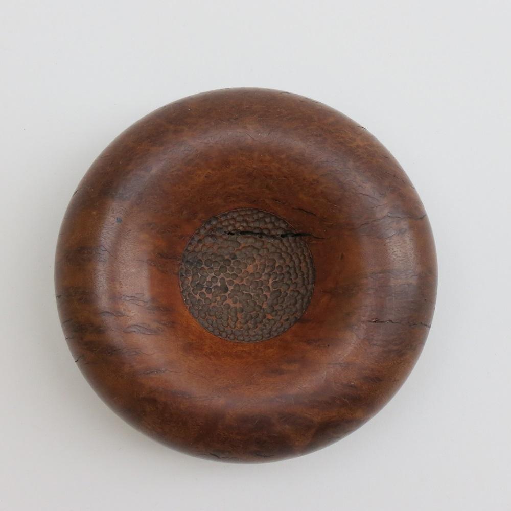 1990s Hand Crafted Australian Wooden Bowl by Terry Baker Bimble Box Wood In Good Condition For Sale In Stow on the Wold, GB