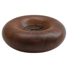 Bol en bois australien fabriqué à la main par Terry Baker en forme de boîte à bourdon, années 1990