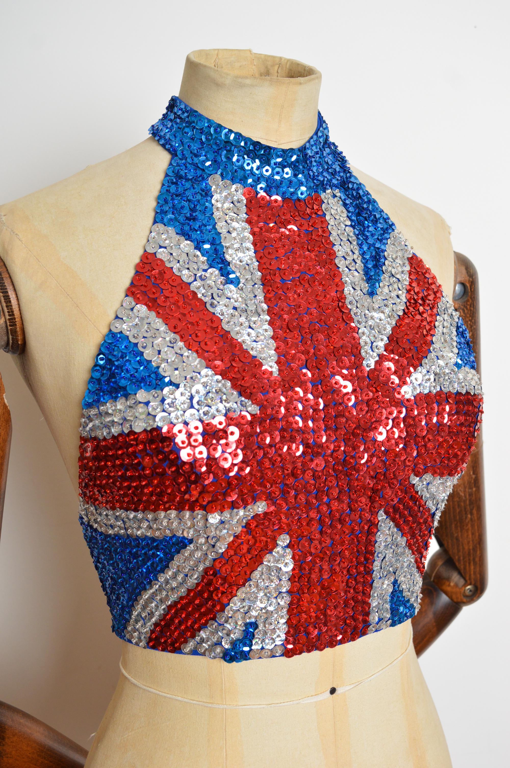 1990's Hand Made Vintage Union Jack Inglaterra Bandera Lentejuelas Cuello halter - Crop Top en Bueno estado para la venta en Sheffield, GB