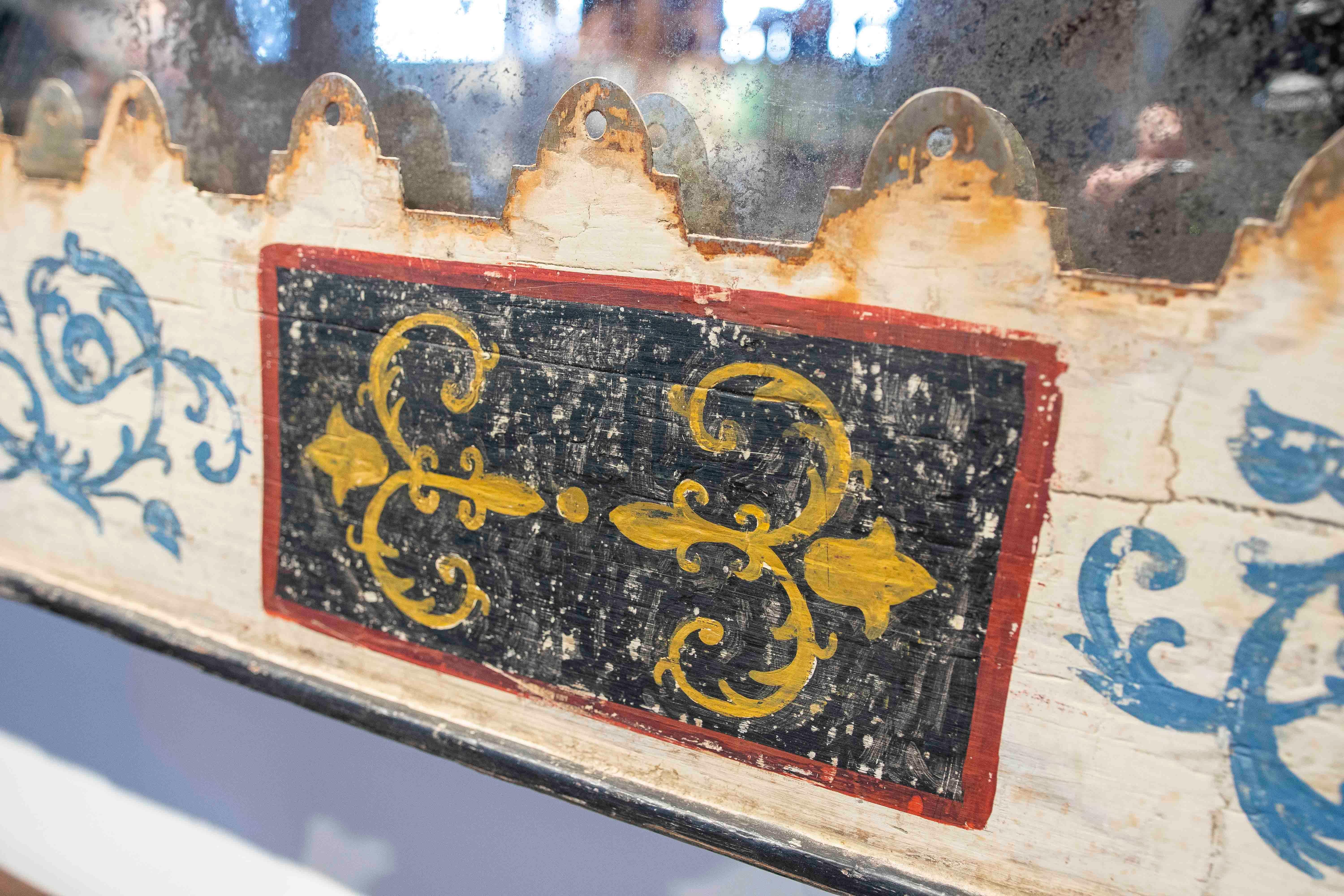 1990s Hand-Painted Mirror with Metal Frame and Antique-Finished Glass For Sale 5