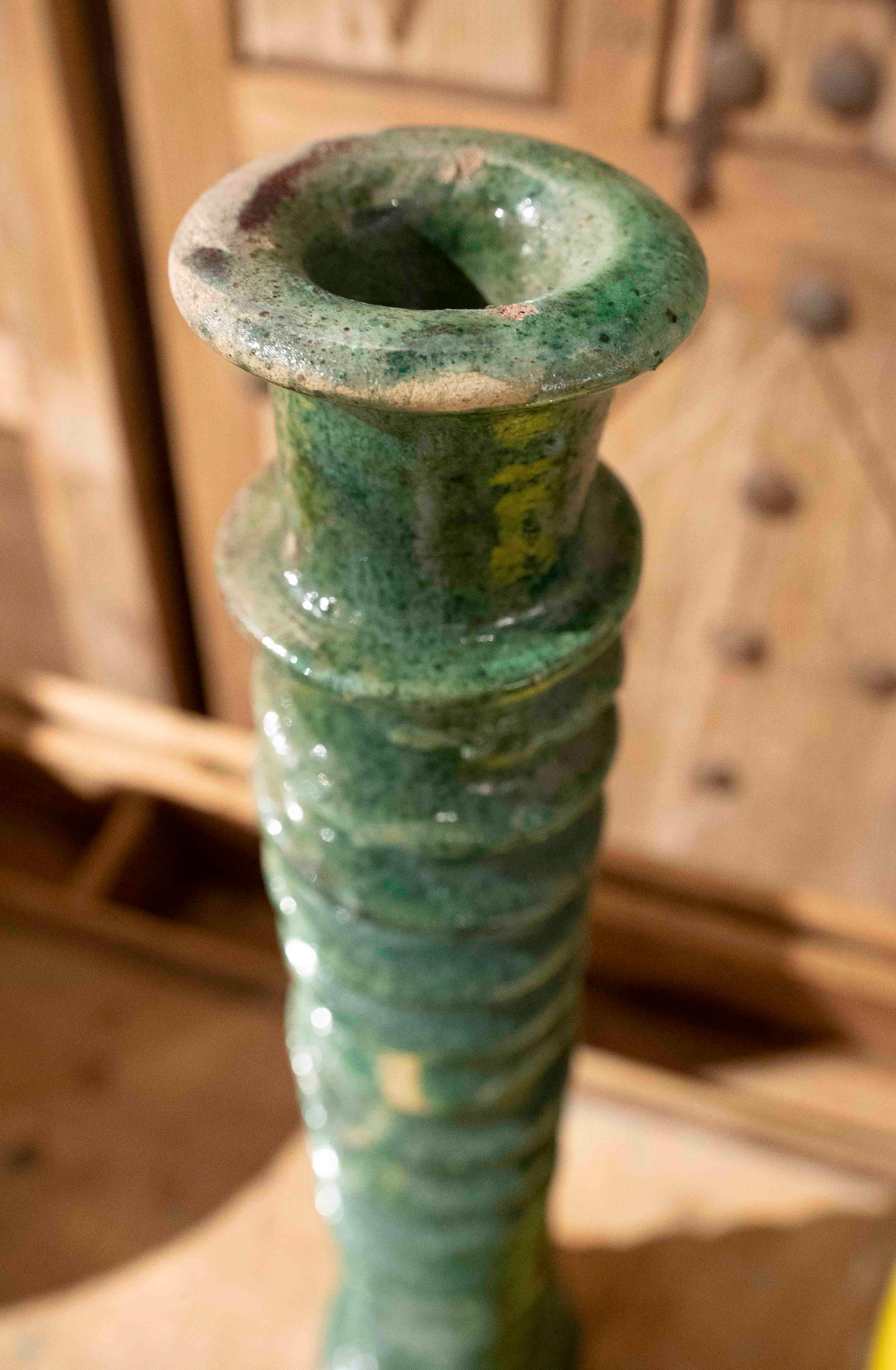 Candeliere marocchino verde con smalto rustico del 1990 realizzato a mano in vendita 3